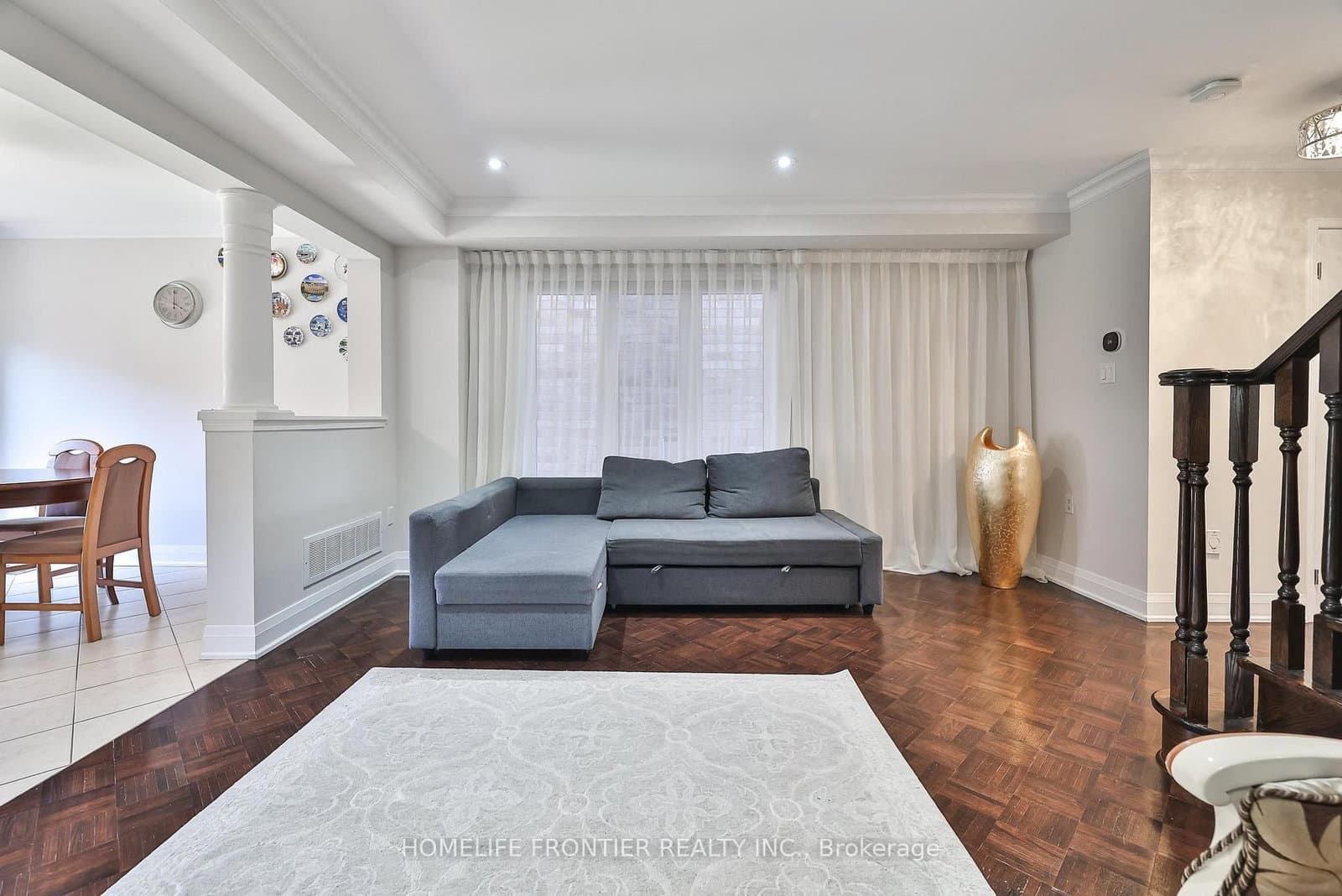 86 Venice Gate Drive thumbnail 11