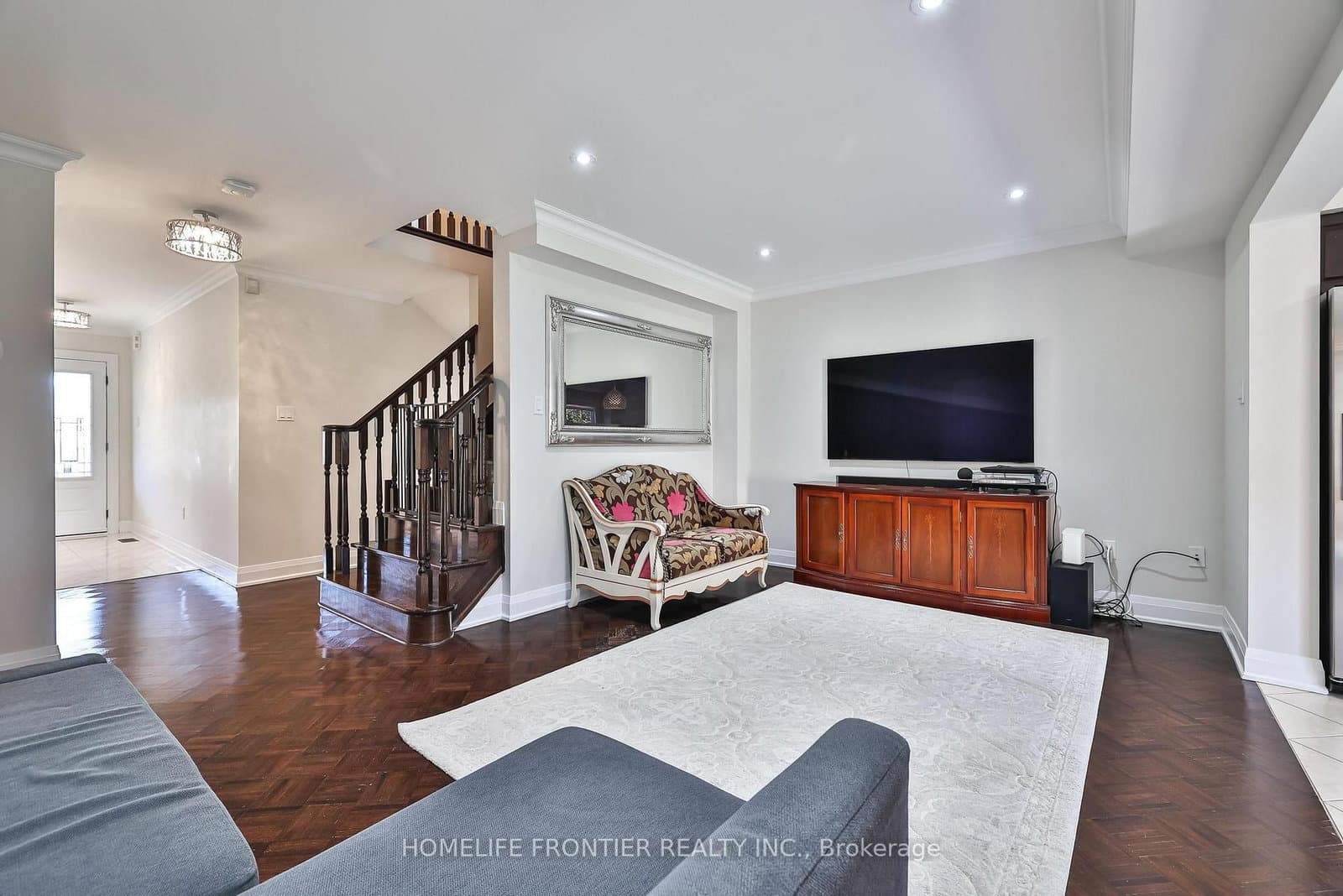 86 Venice Gate Drive thumbnail 12
