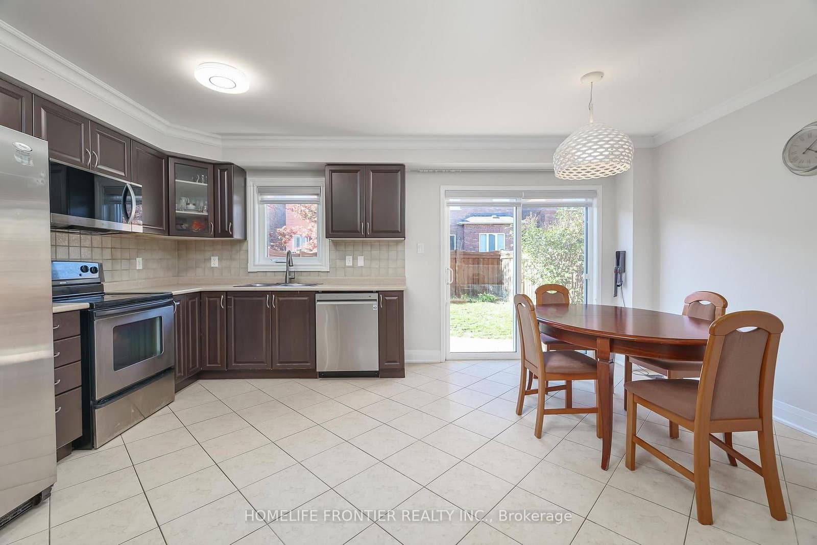 86 Venice Gate Drive thumbnail 14