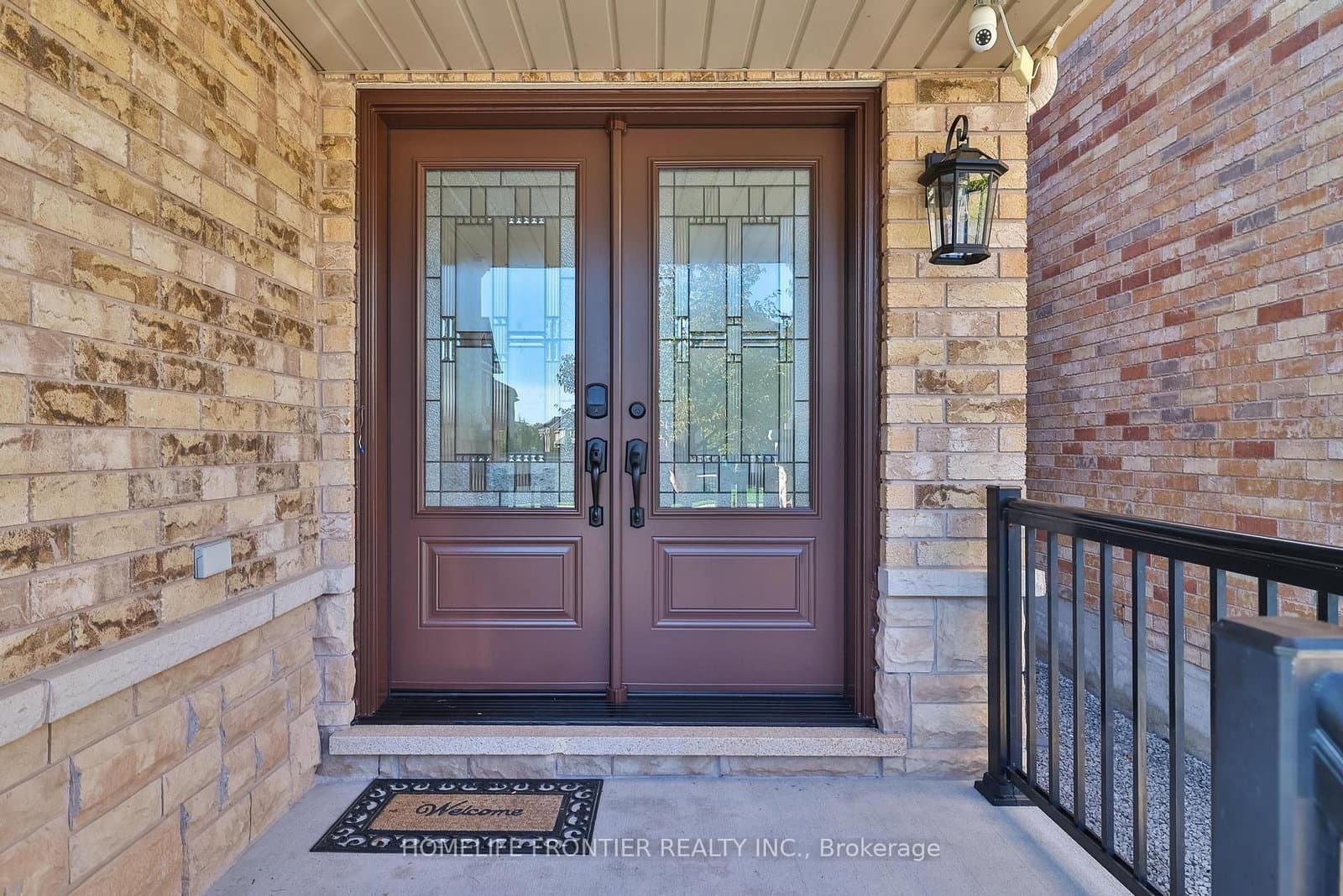 86 Venice Gate Drive thumbnail 3