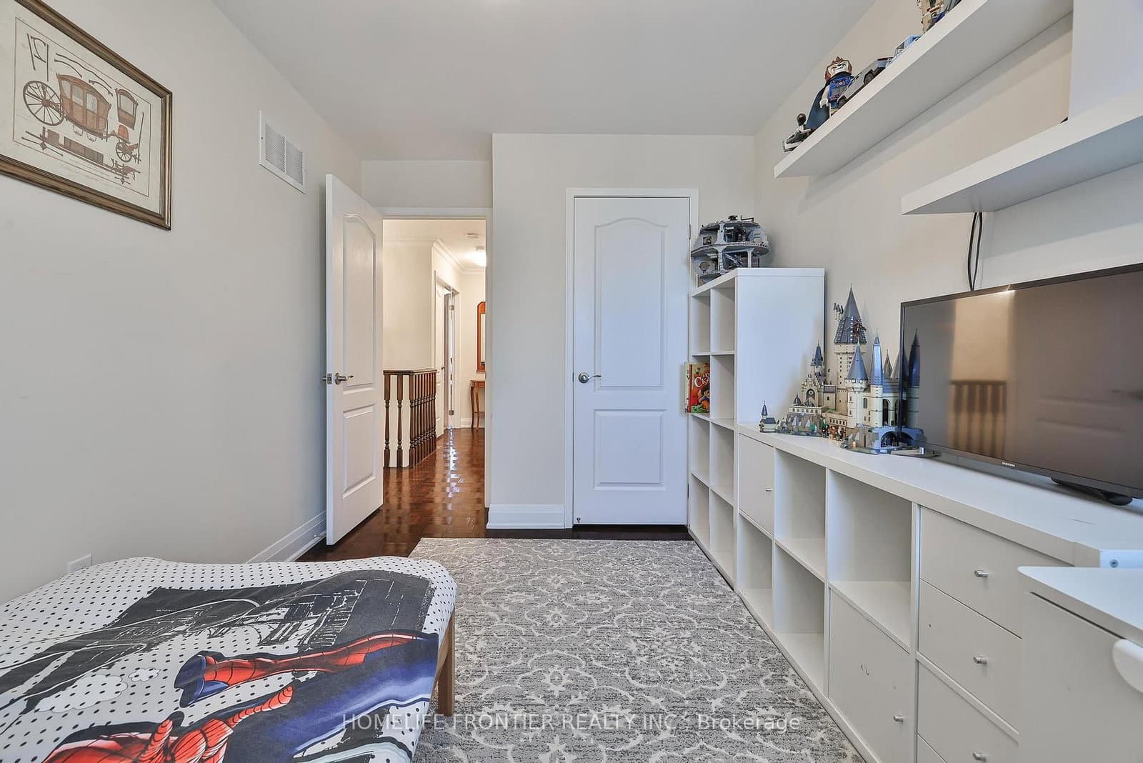 86 Venice Gate Drive thumbnail 34