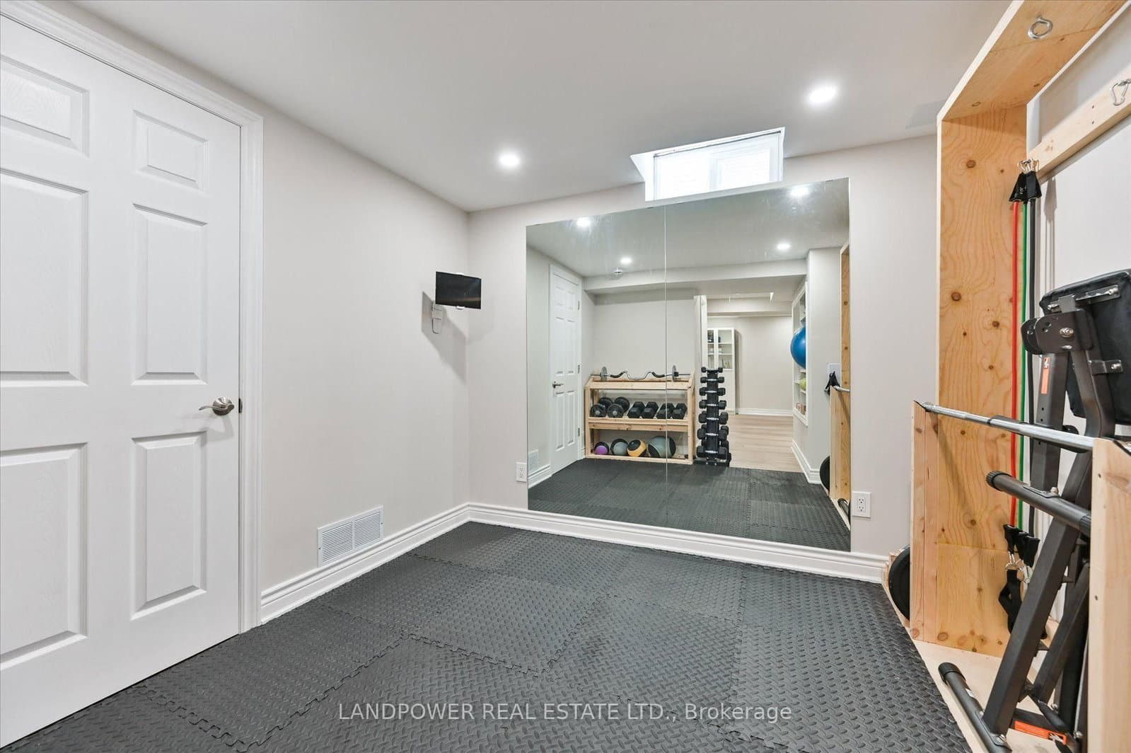 9 McCoy Court thumbnail 38