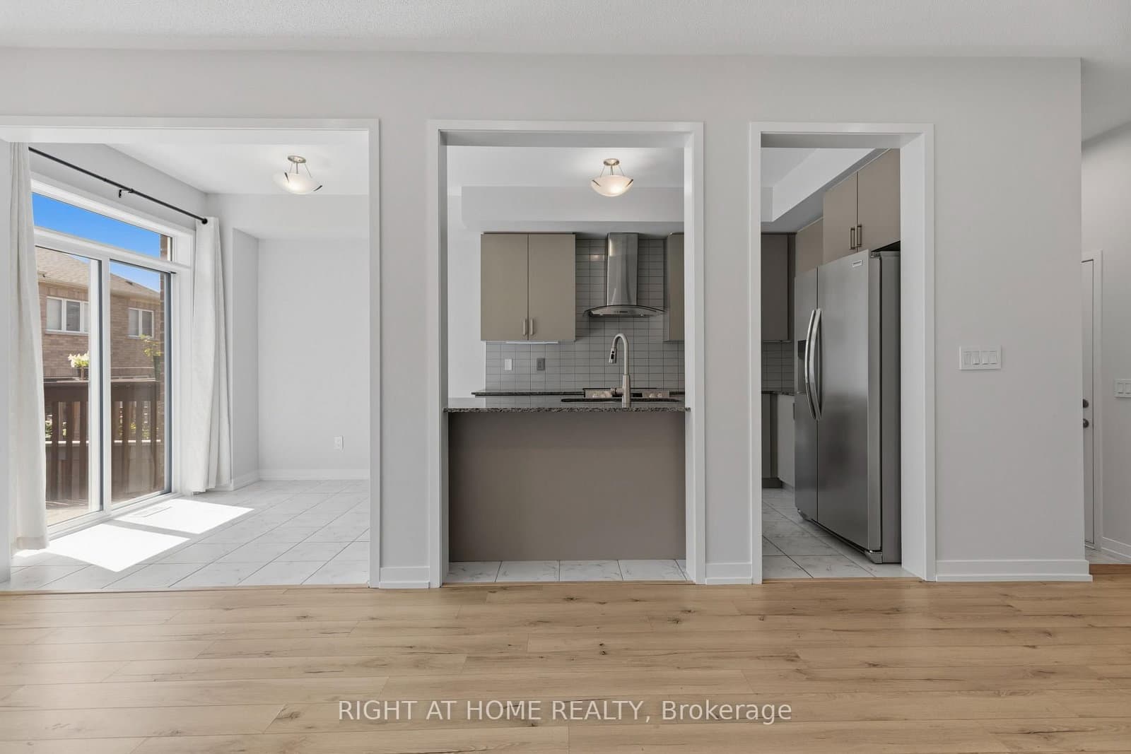 206 Harding Park Street thumbnail 11