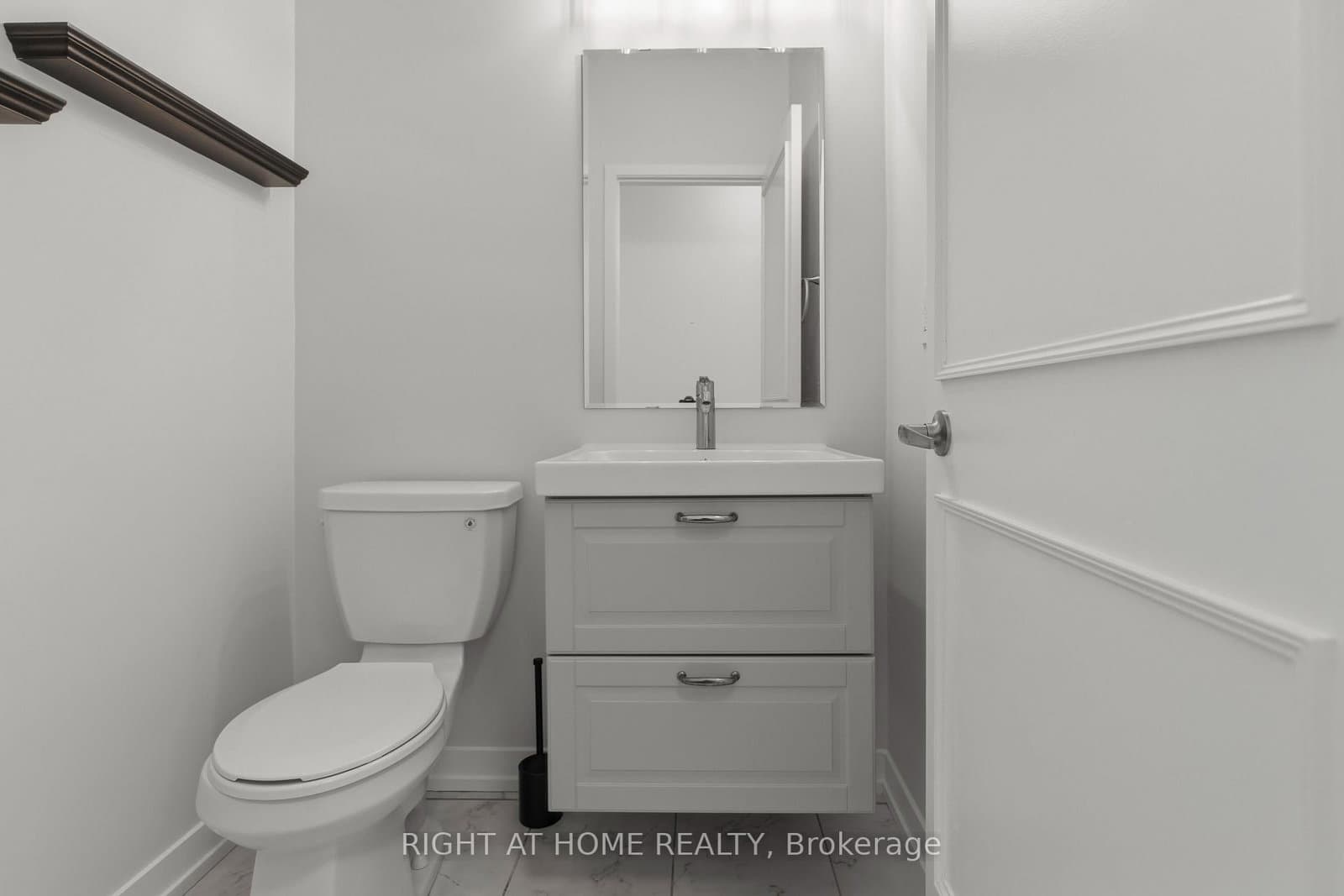206 Harding Park Street thumbnail 14