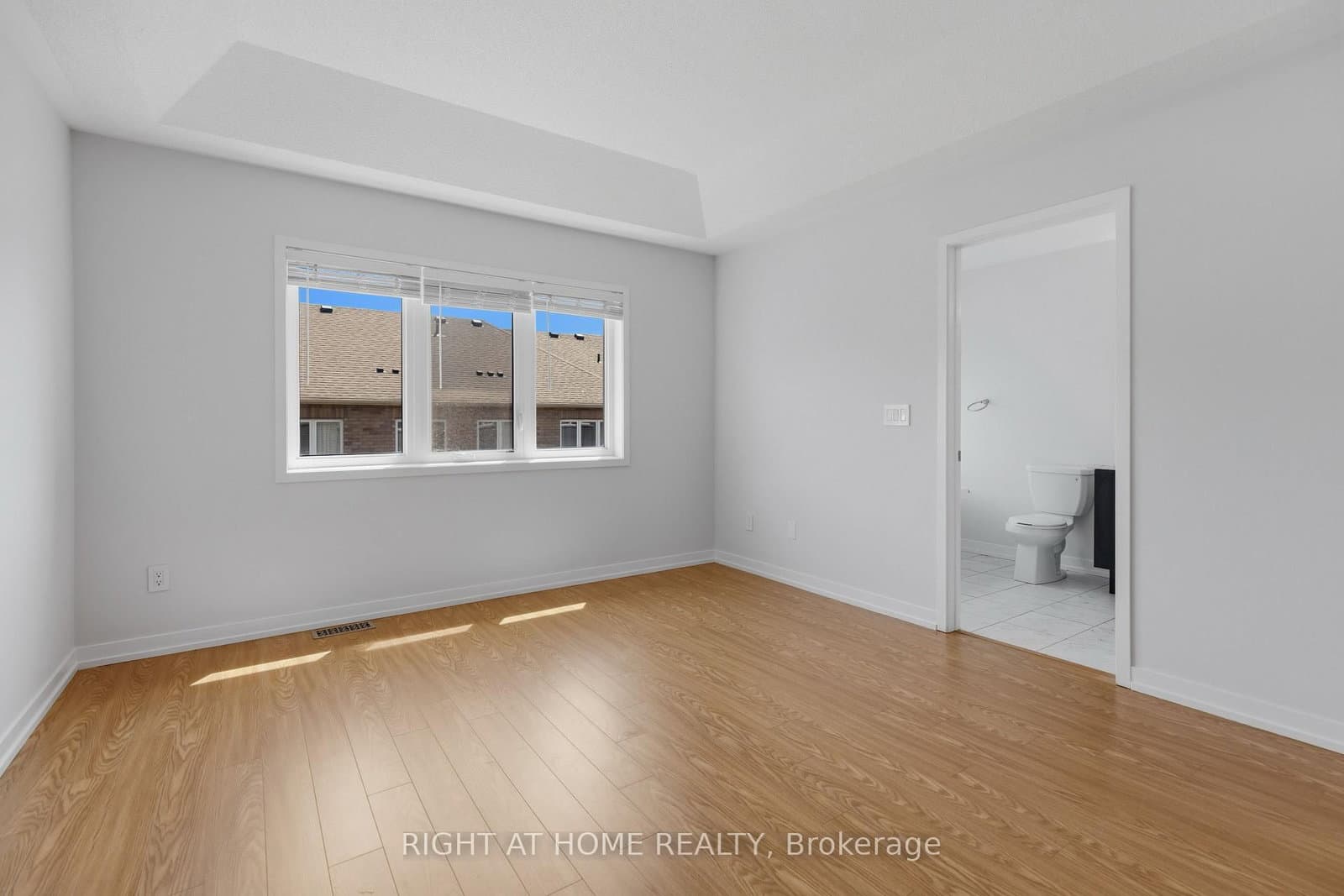 206 Harding Park Street thumbnail 25