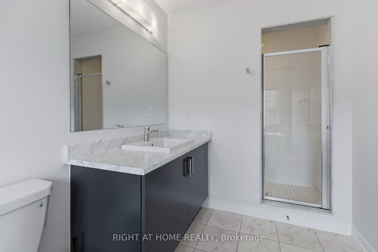 206 Harding Park Street thumbnail 27
