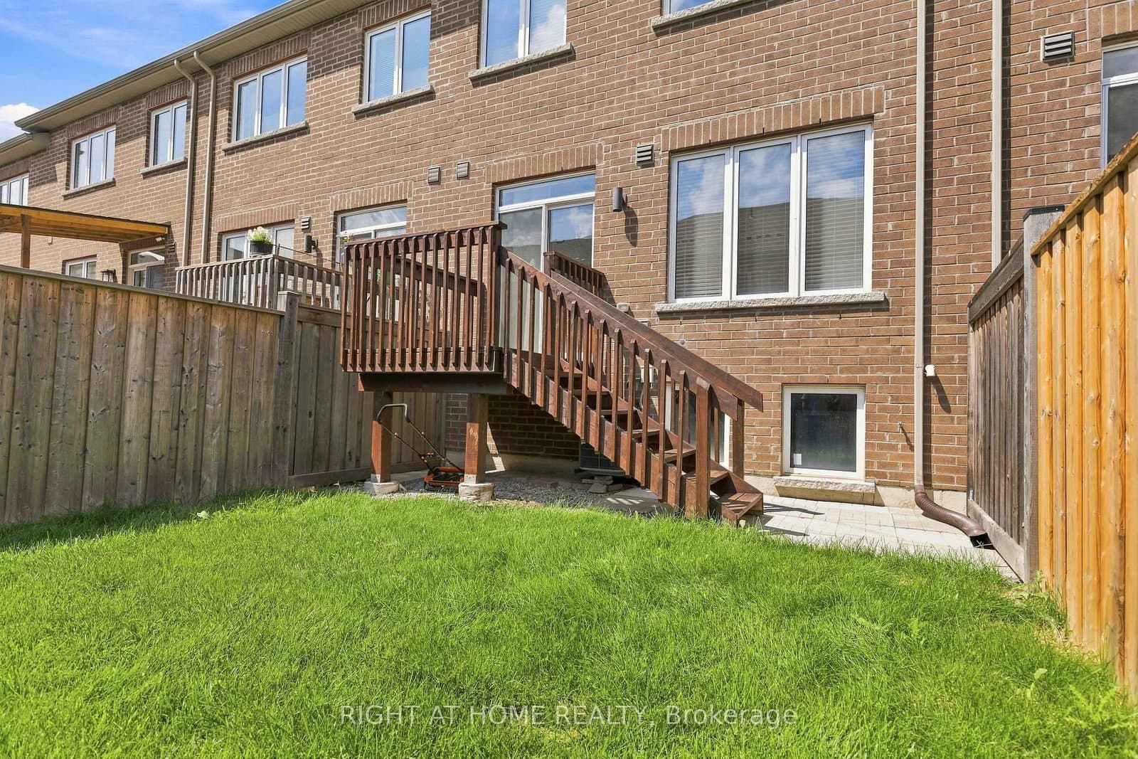 206 Harding Park Street thumbnail 33