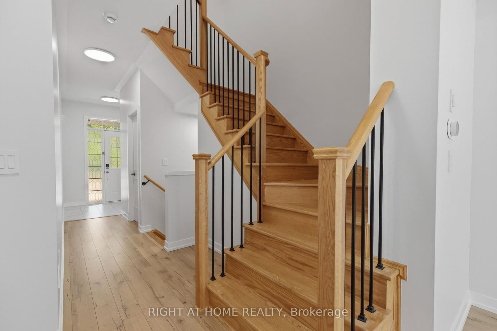 206 Harding Park Street thumbnail 4