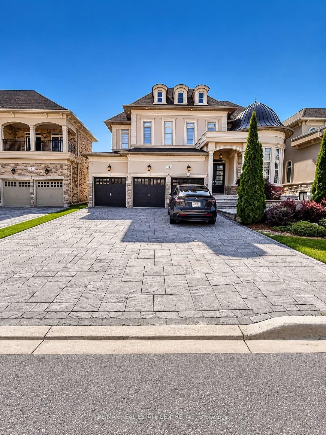 10 Virtue Crescent, Unit Lower - Image 1