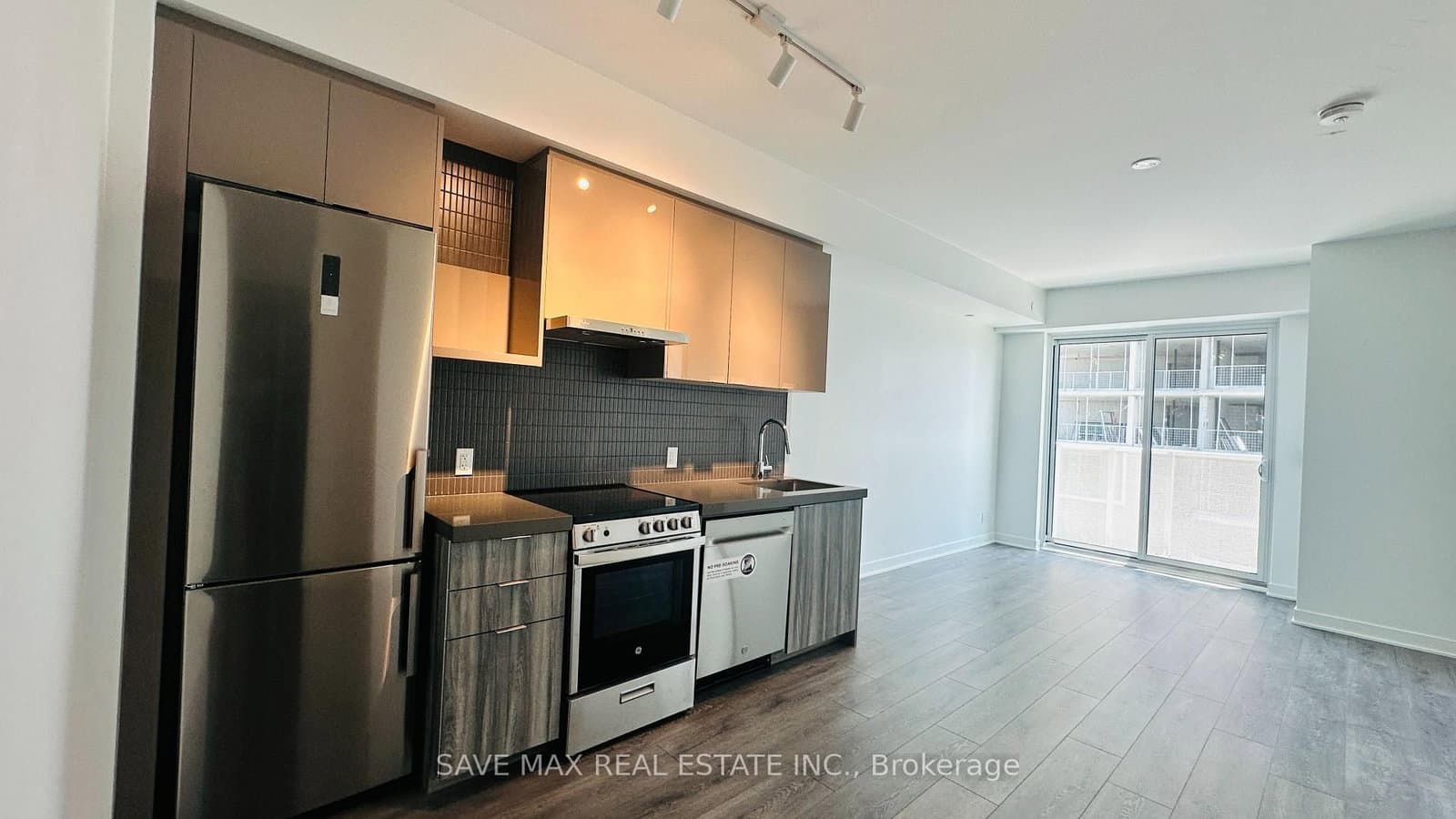 6 Flavelle Trail, Unit 1613 thumbnail 4