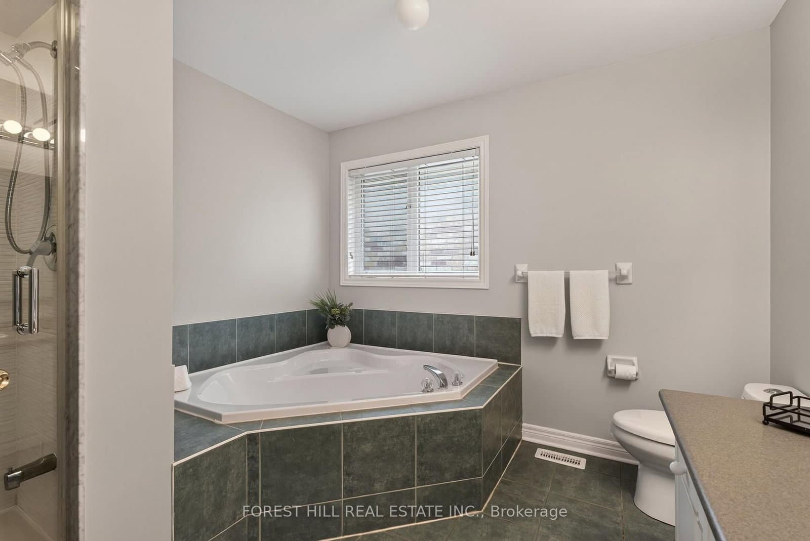 2 Foxfield Crescent thumbnail 18
