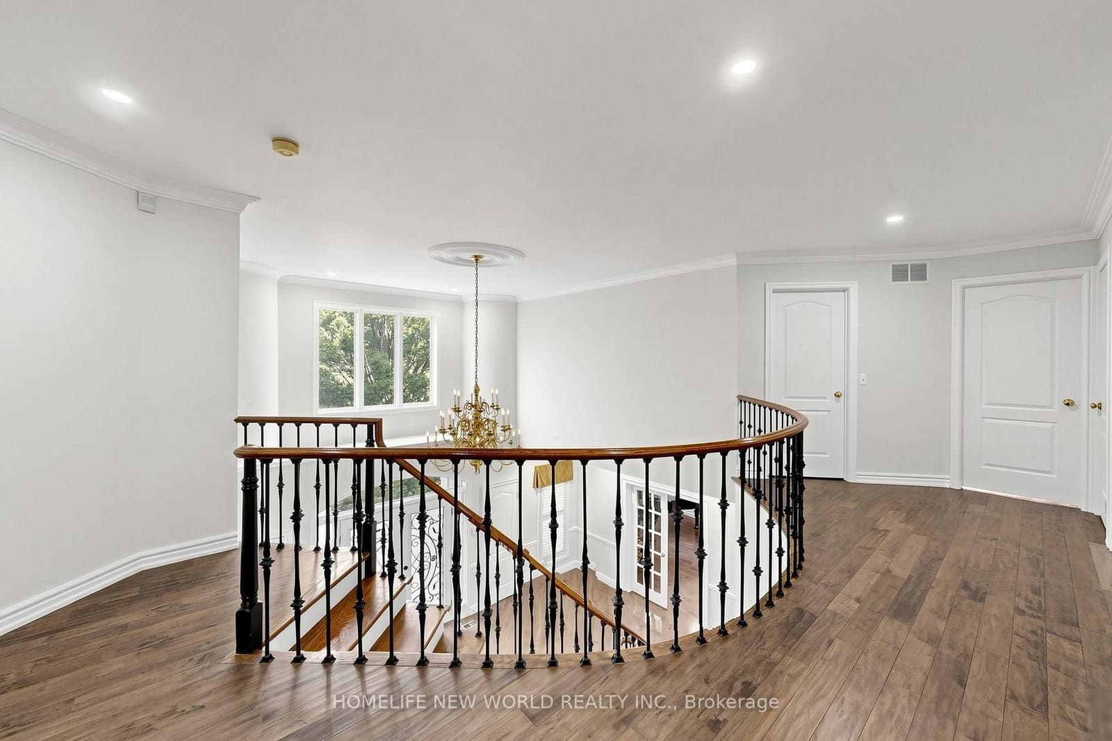 27 Walnut Glen Place thumbnail 24