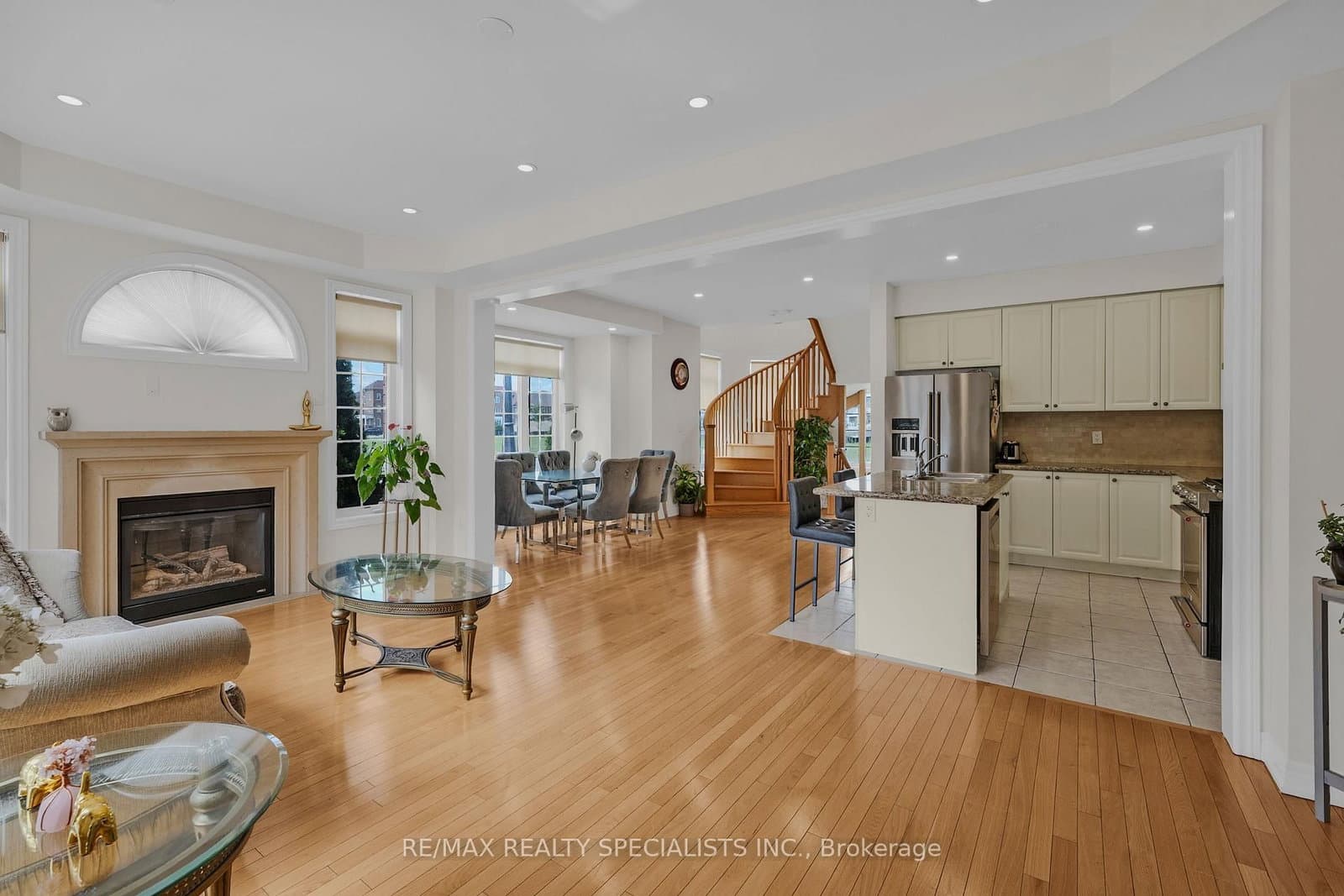 177 East's Corners Boulevard thumbnail 9