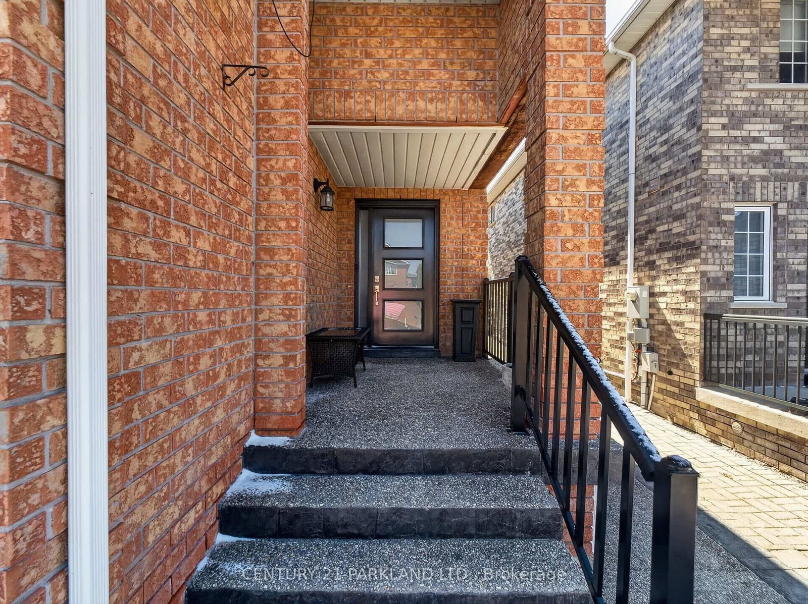 181 Purcell Crescent thumbnail 2