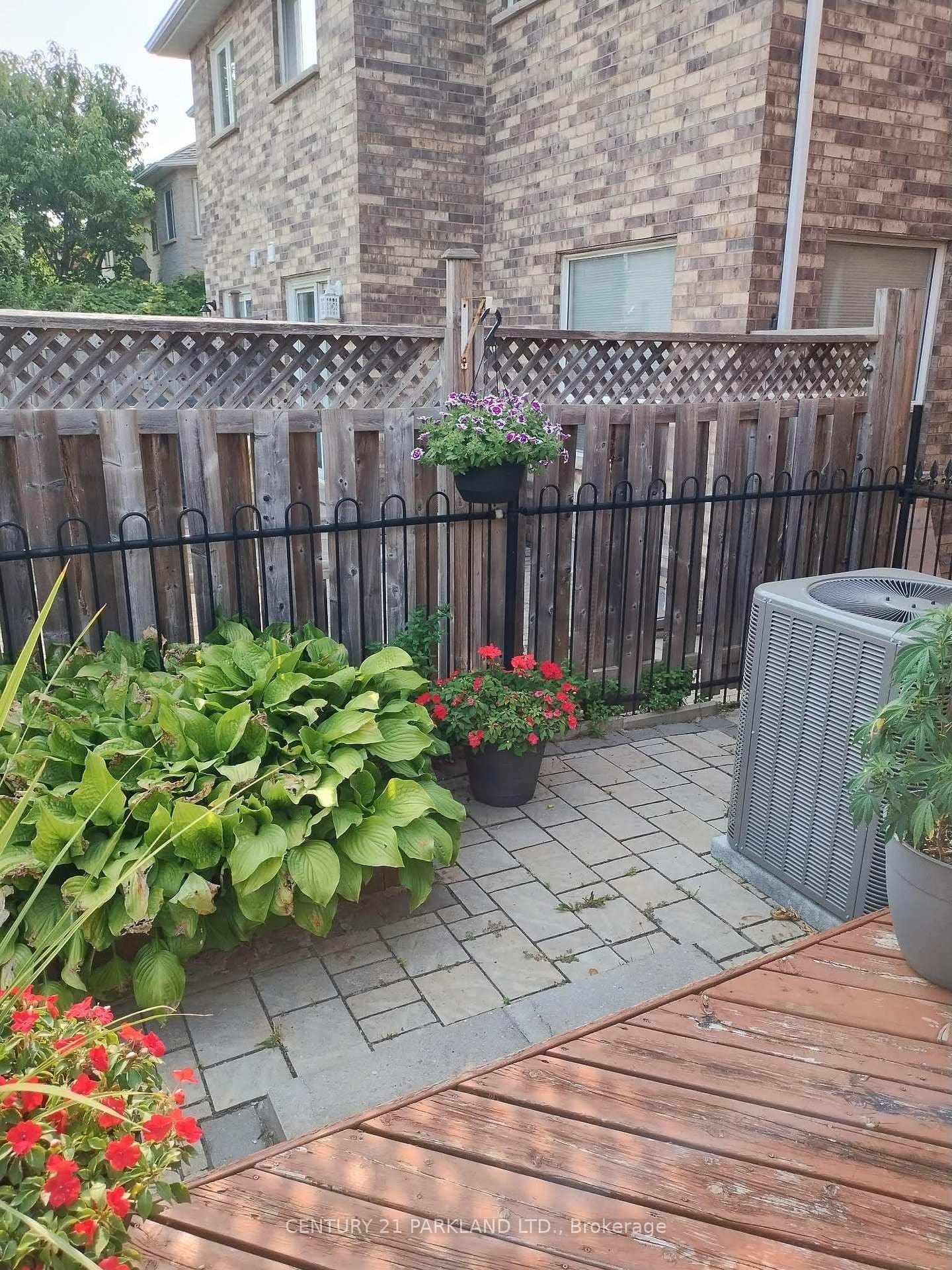 181 Purcell Crescent thumbnail 39