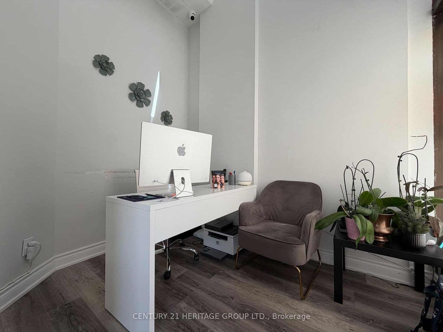 9737 Yonge Street, Unit 208 thumbnail 3
