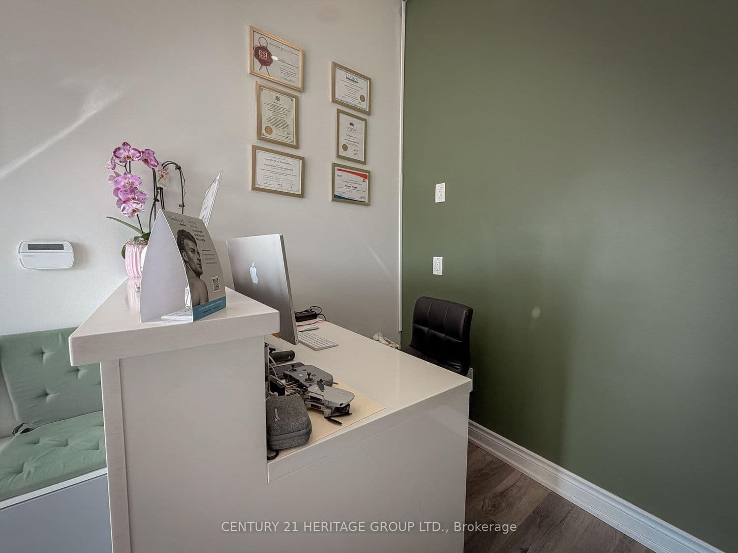 9737 Yonge Street, Unit 208 thumbnail 4