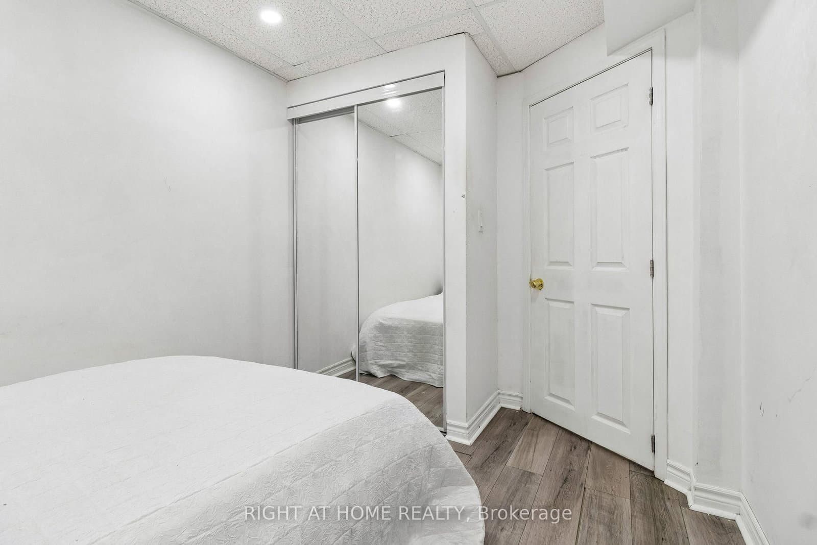 116 Nasir Crescent thumbnail 32