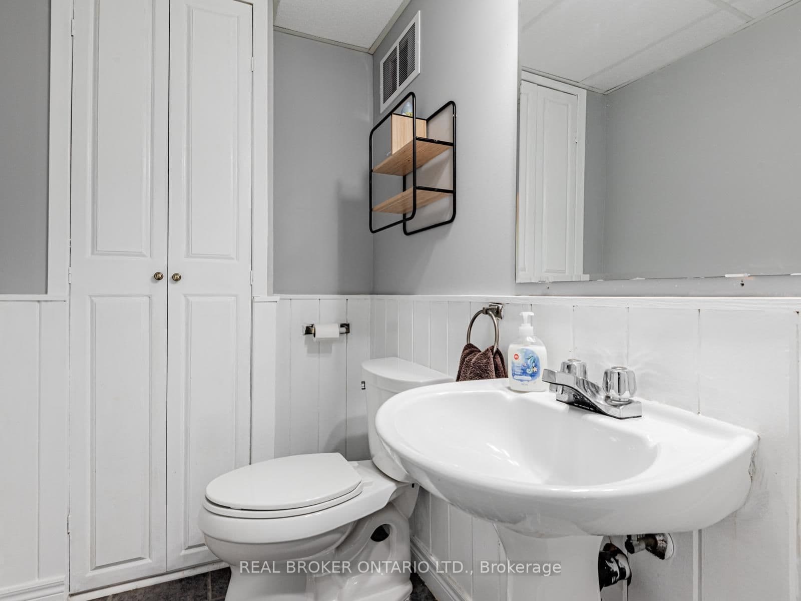 125 Kersey Crescent thumbnail 32