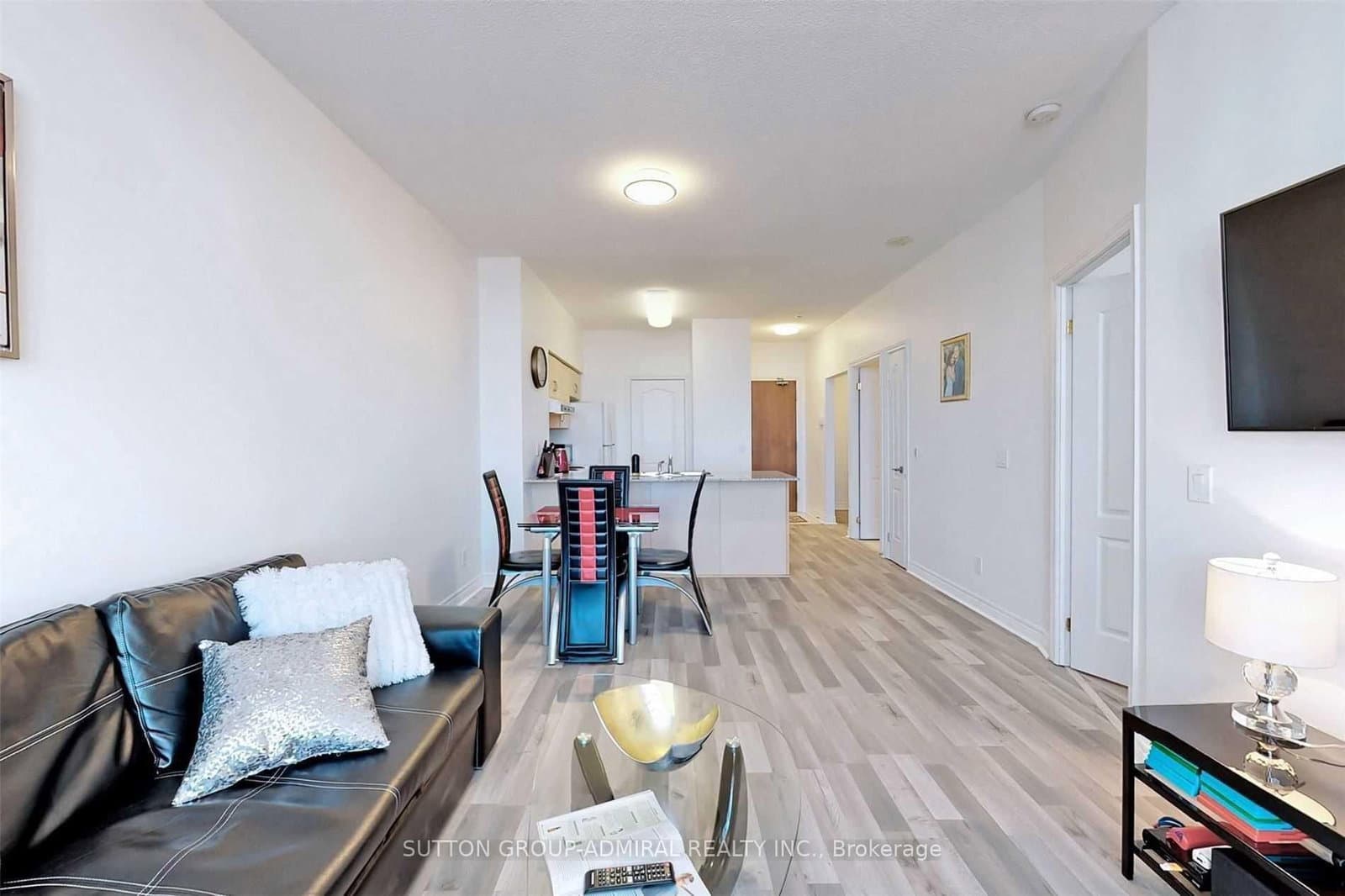 50 Disera Drive, Unit Ph05 thumbnail 2