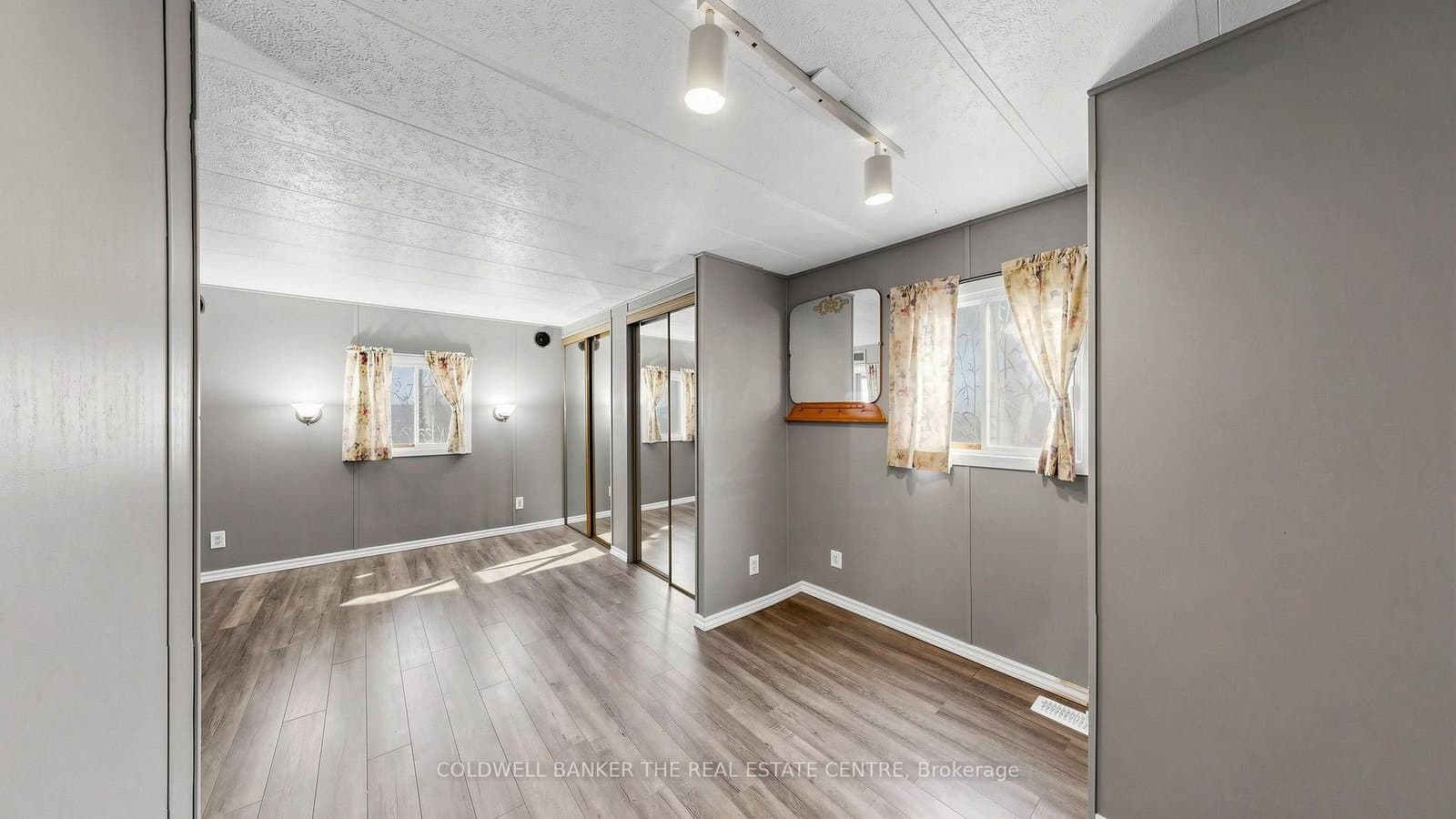 285 Crydermans Side Road, Unit 409 thumbnail 17
