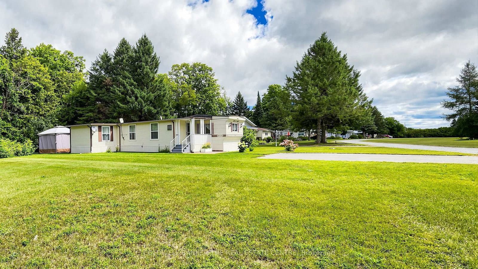 285 Crydermans Side Road, Unit 409 thumbnail 32