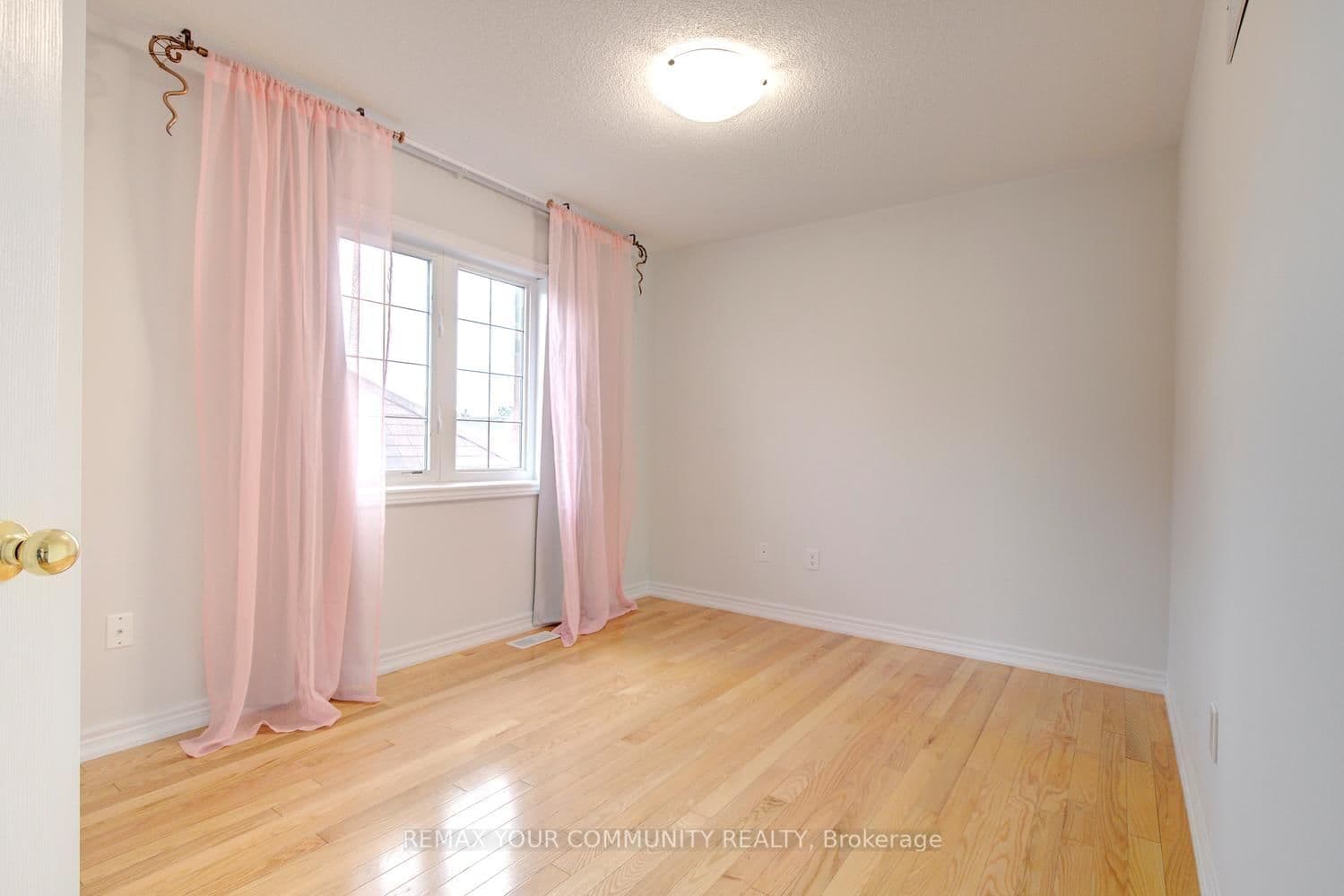 26 Yarden Drive thumbnail 34