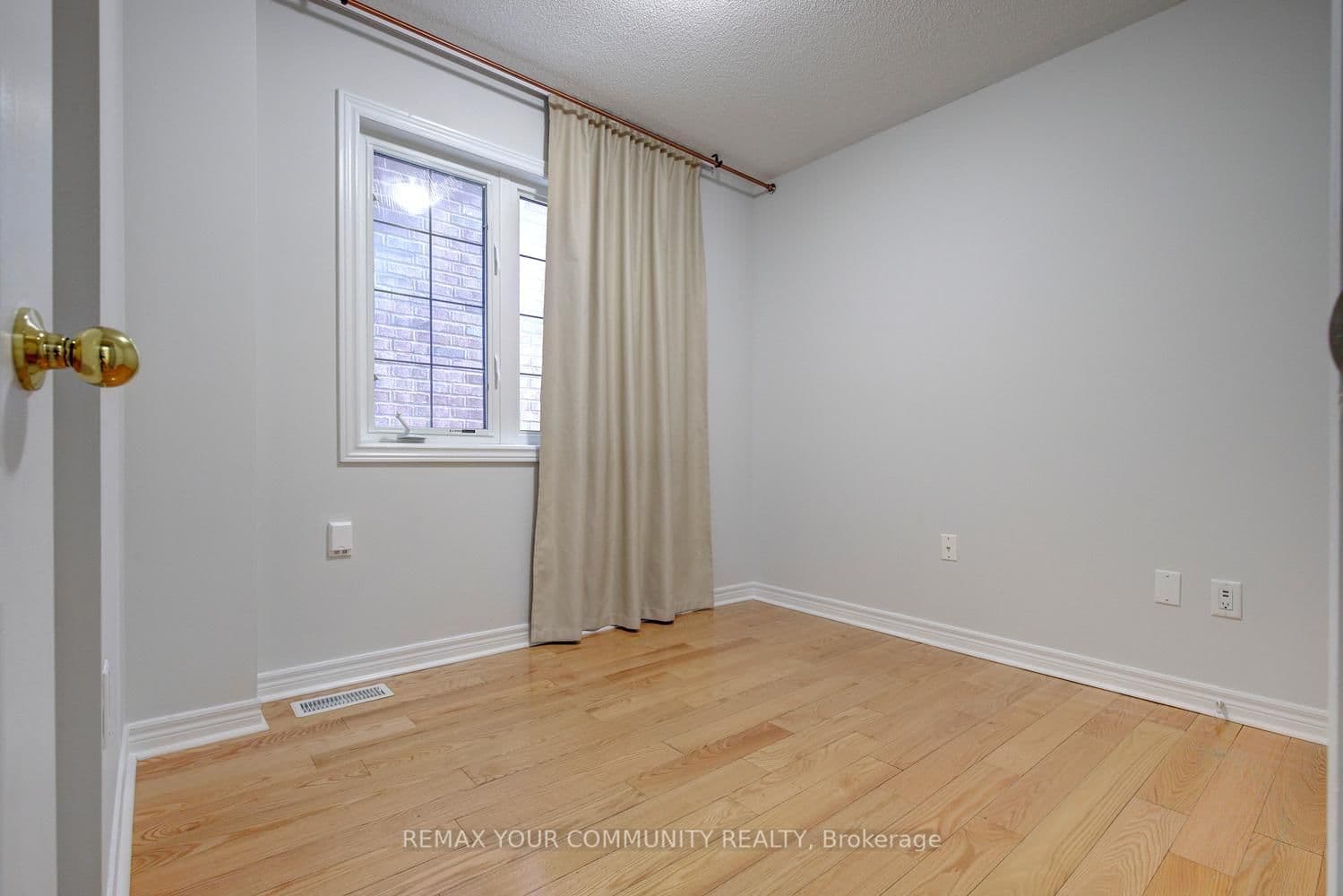 26 Yarden Drive thumbnail 40