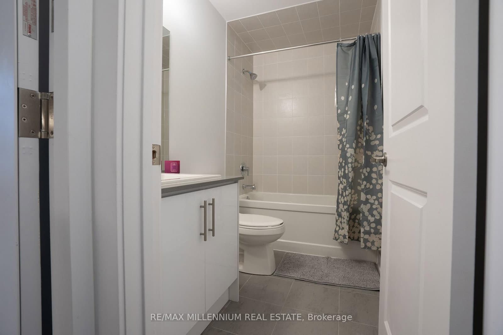 9560 Islington Avenue, Unit U221 thumbnail 23
