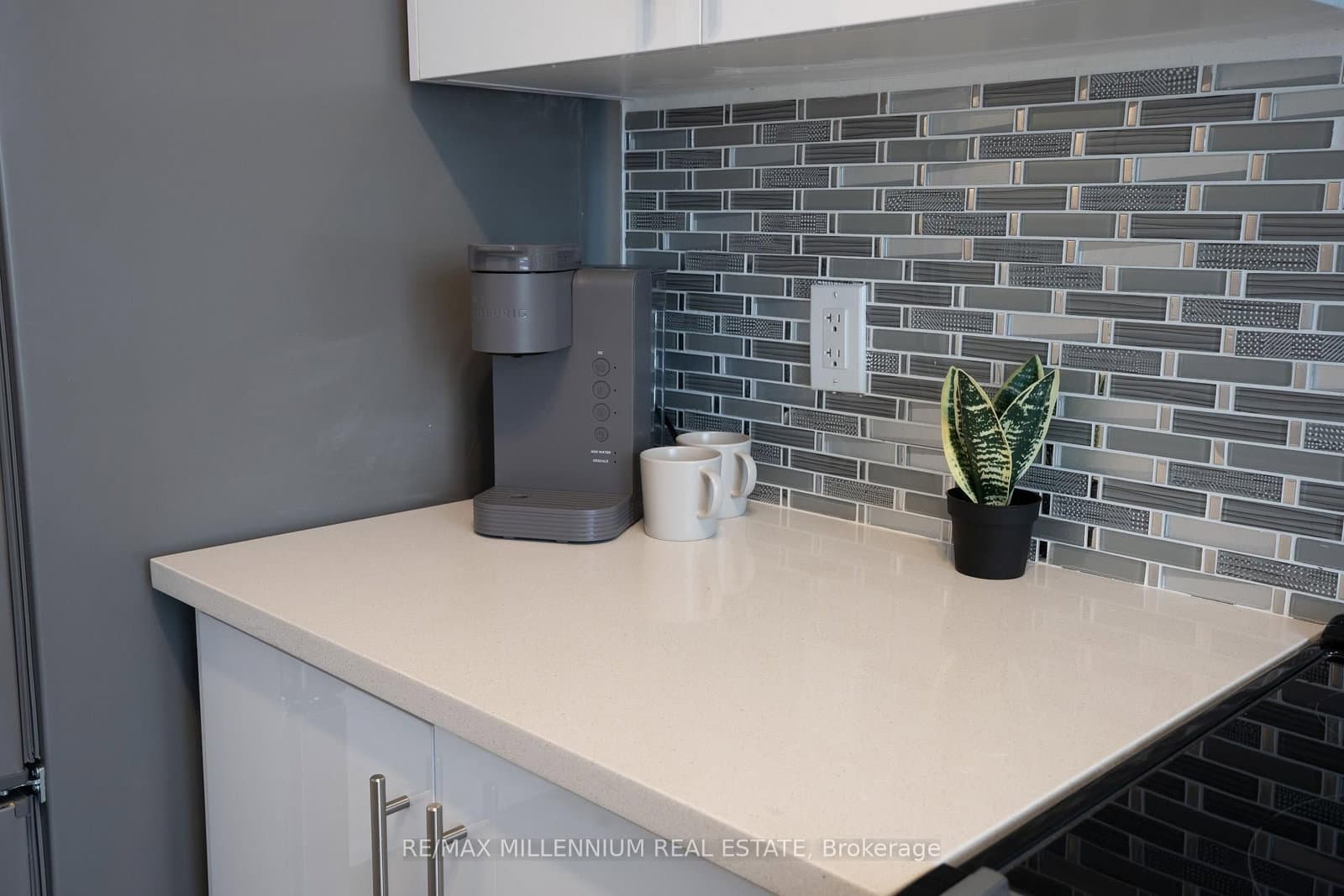 9560 Islington Avenue, Unit U221 thumbnail 8