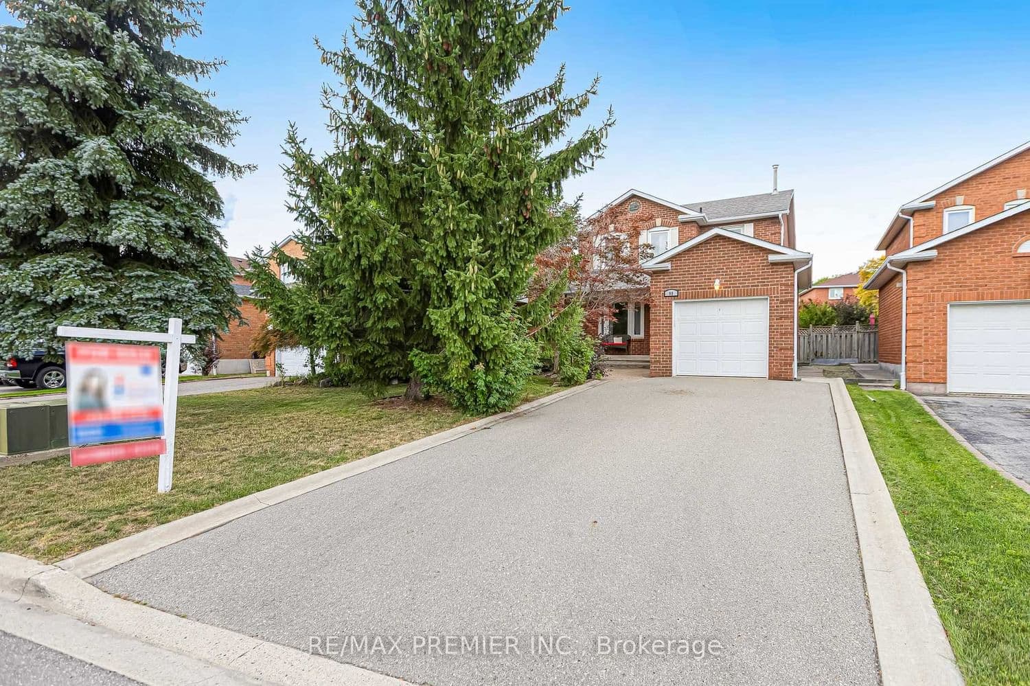 90 Pentland Crescent - Image 1
