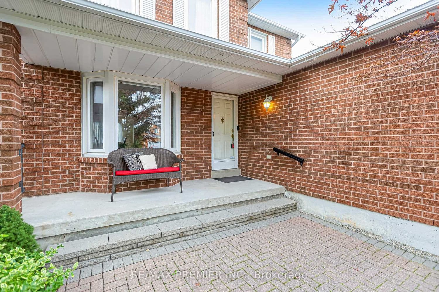 90 Pentland Crescent thumbnail 3