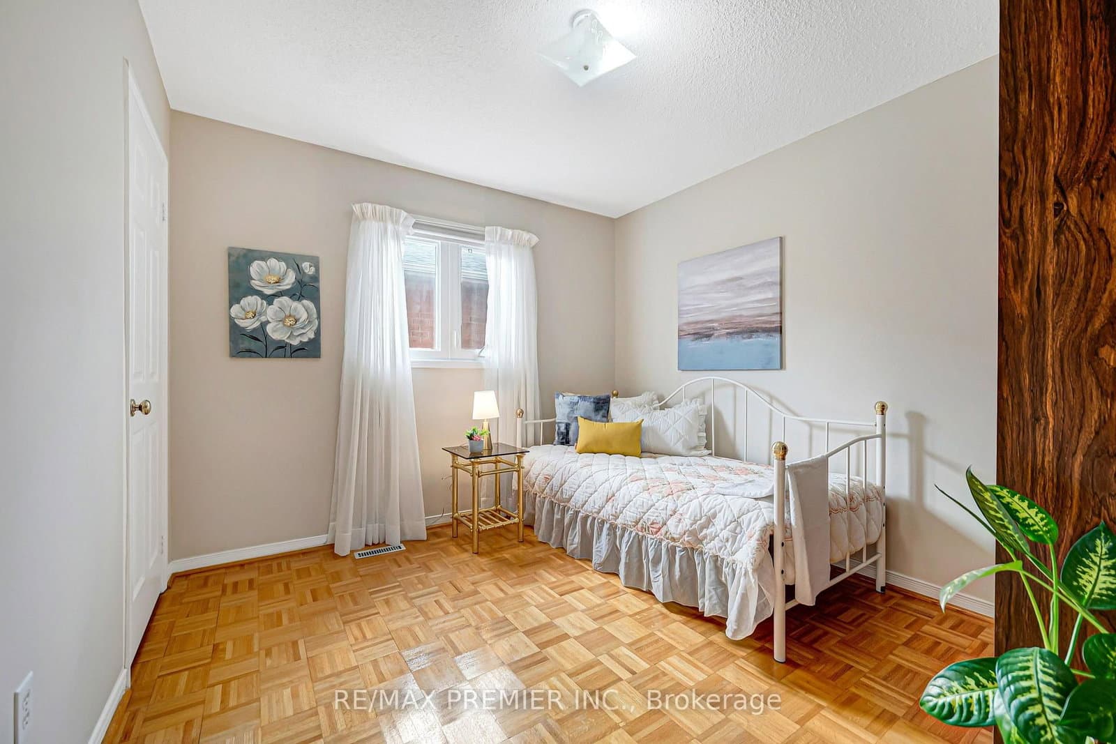 90 Pentland Crescent thumbnail 30