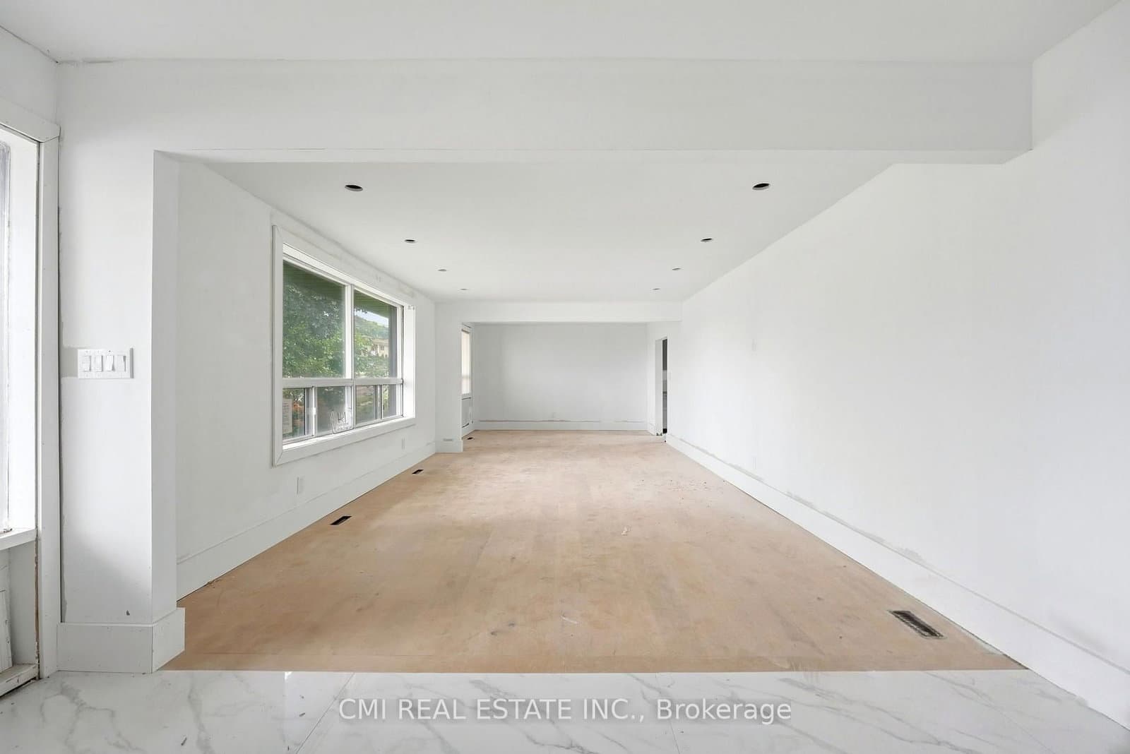 194 Simcoe Road thumbnail 9