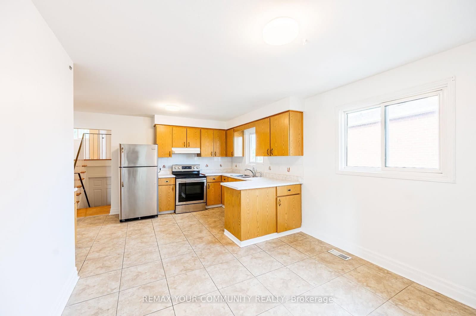 20 Terra Road, Unit UPPER thumbnail 3