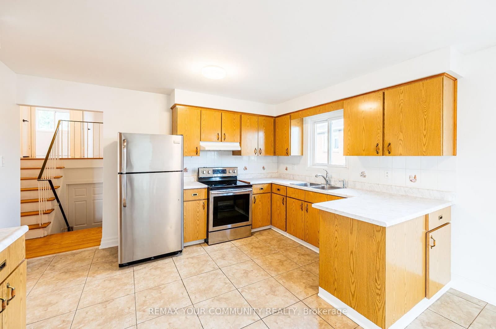 20 Terra Road, Unit UPPER thumbnail 5