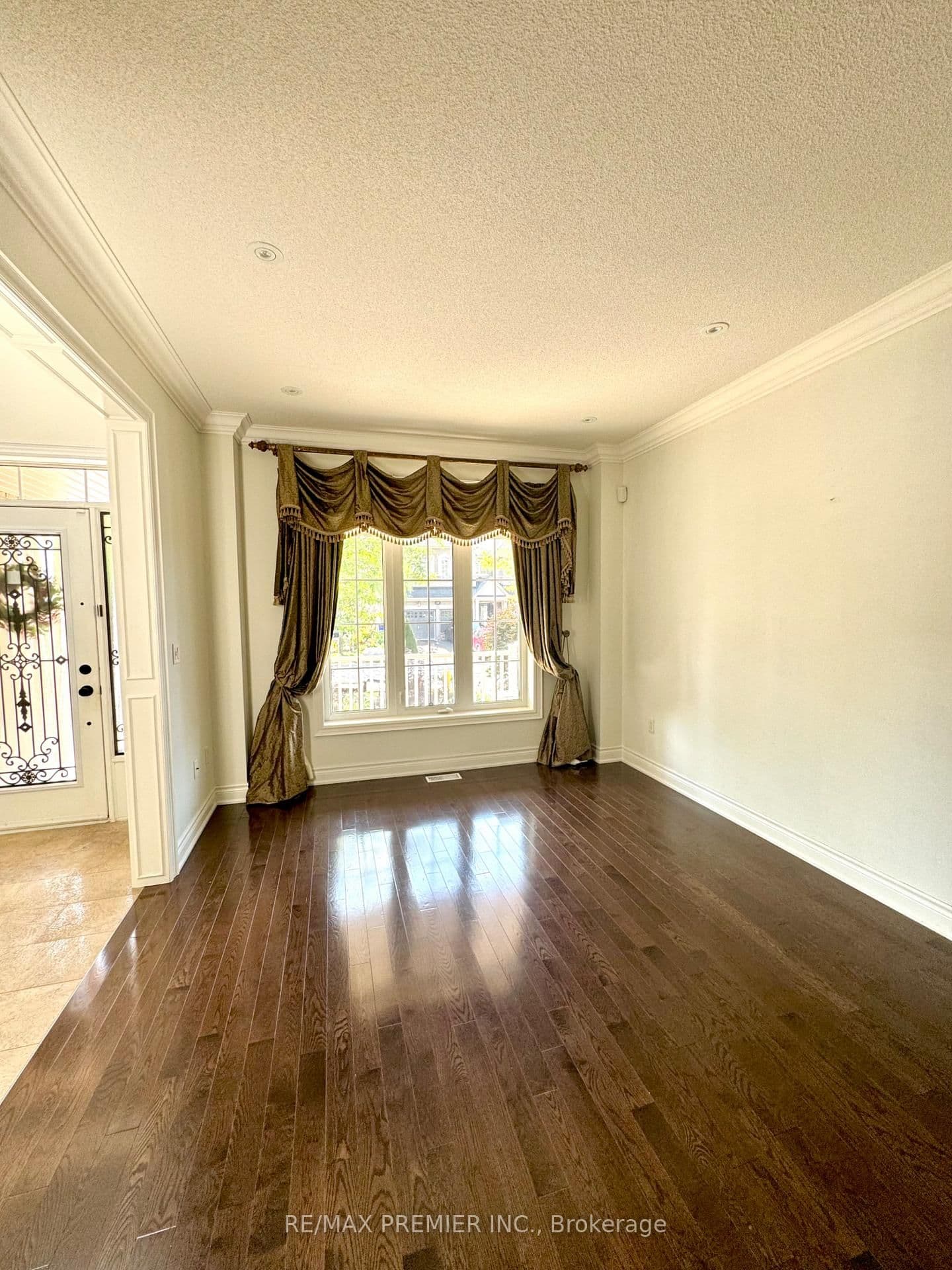 67 Cappella Drive thumbnail 7