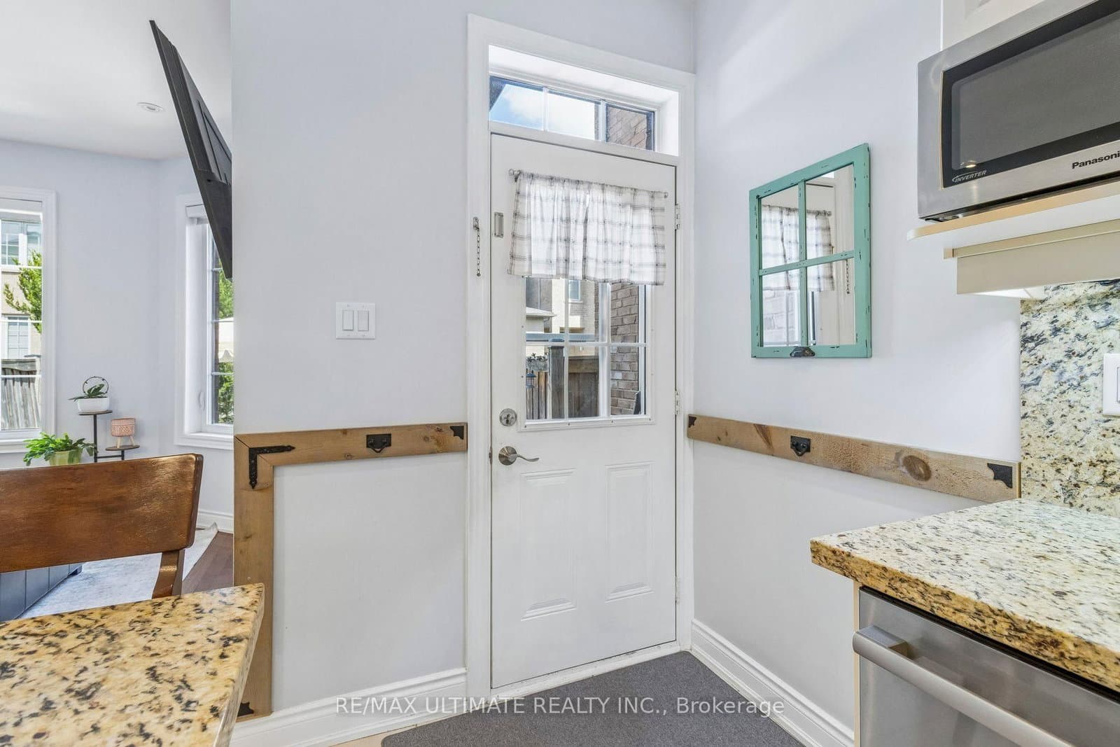 259 Wardlaw Place thumbnail 21
