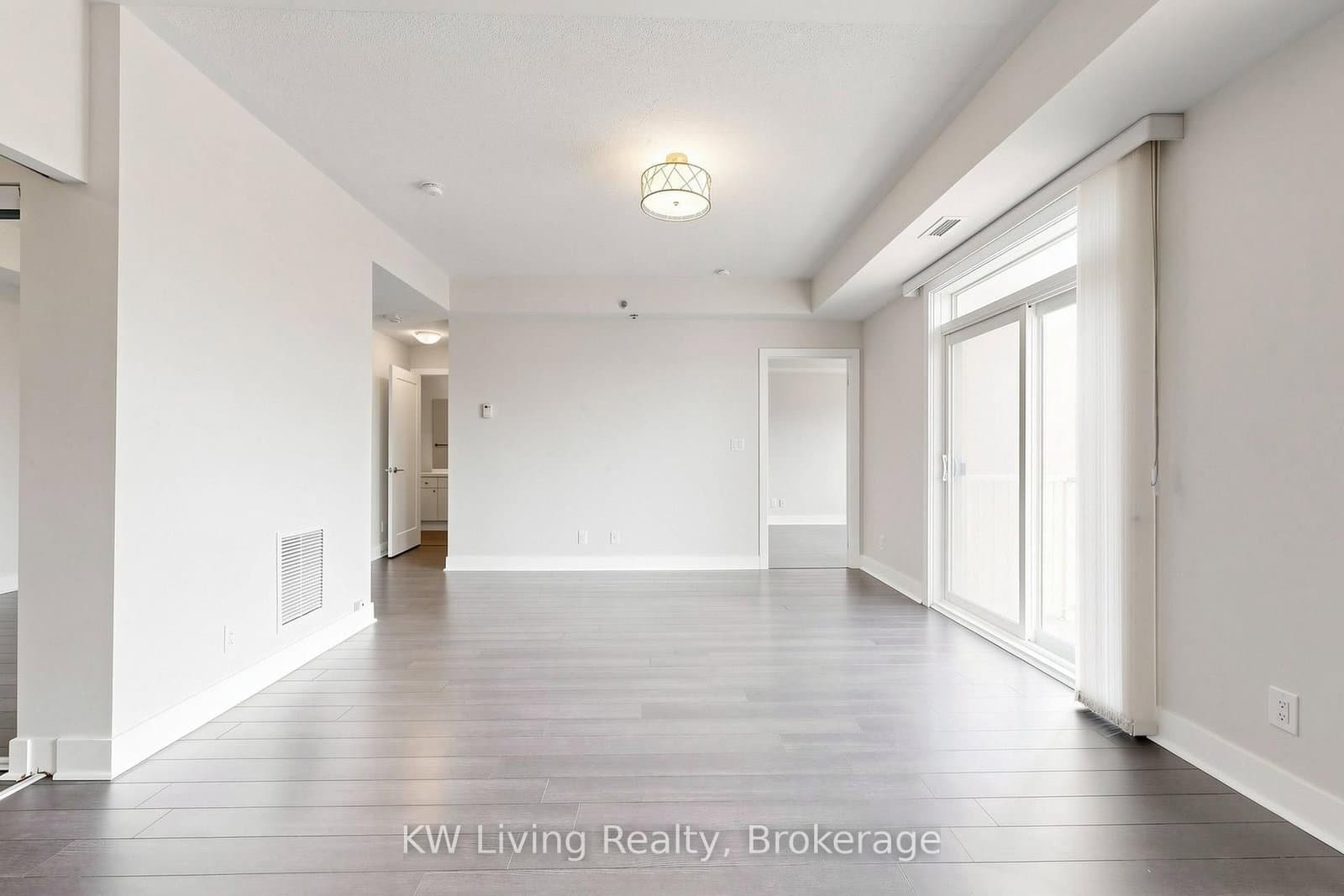 28 Prince Regent Street, Unit 314 thumbnail 20
