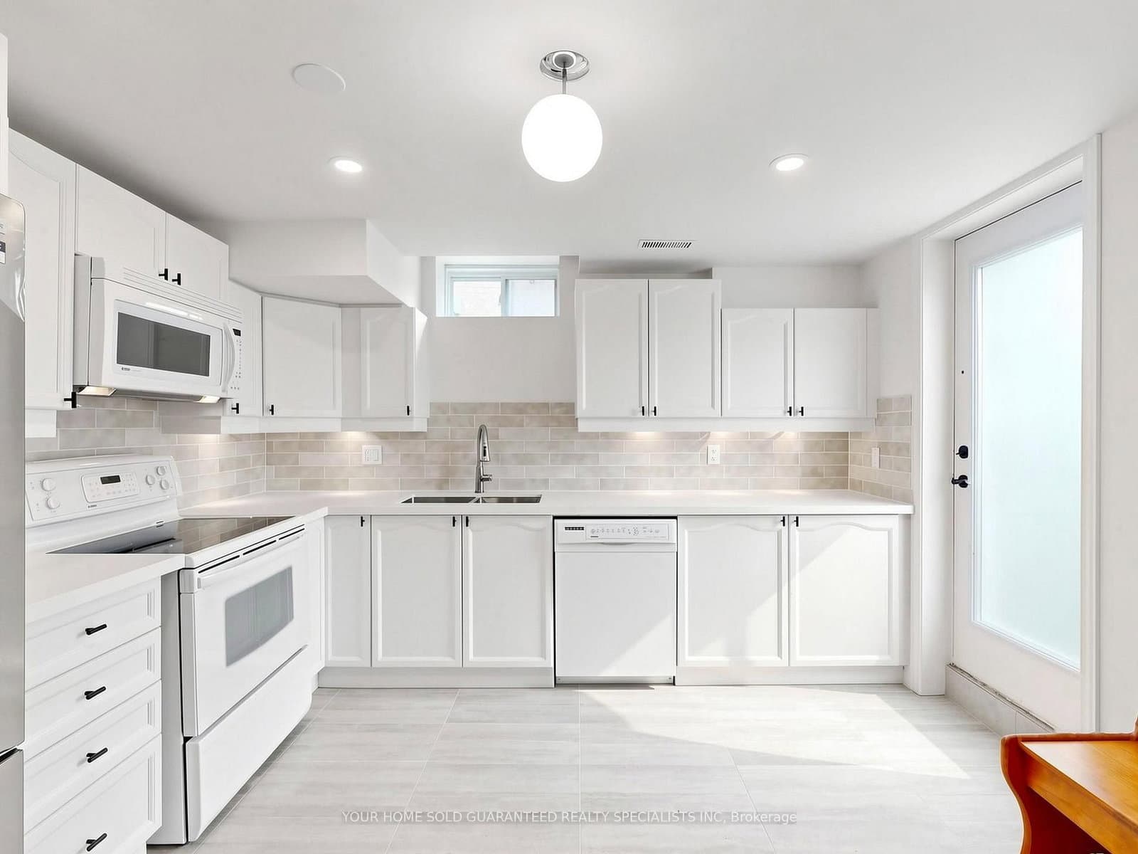 235 Caproni Drive, Unit Lower Unit thumbnail 8