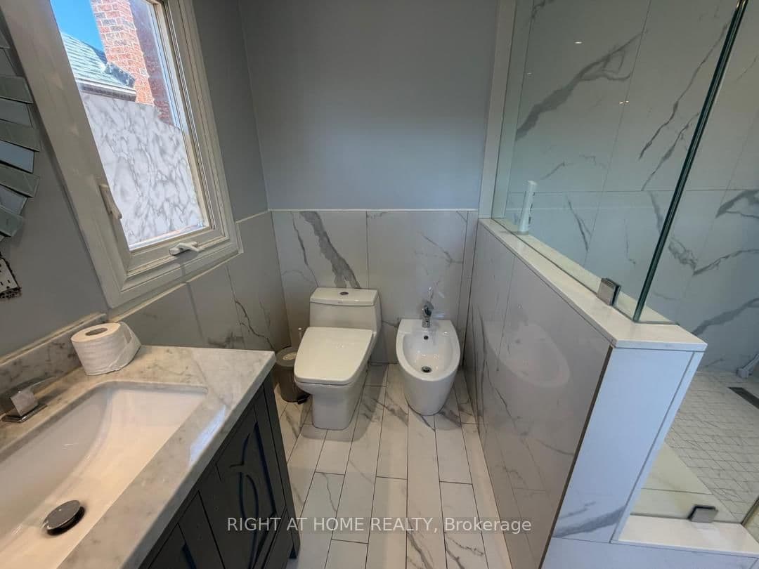 31 NORTHGATE Crescent E thumbnail 7