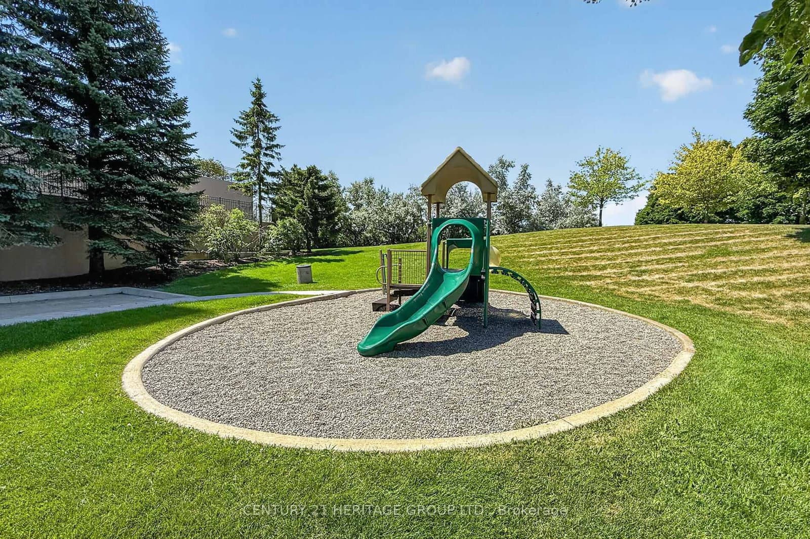 39 Oneida Crescent, Unit 1017 thumbnail 20