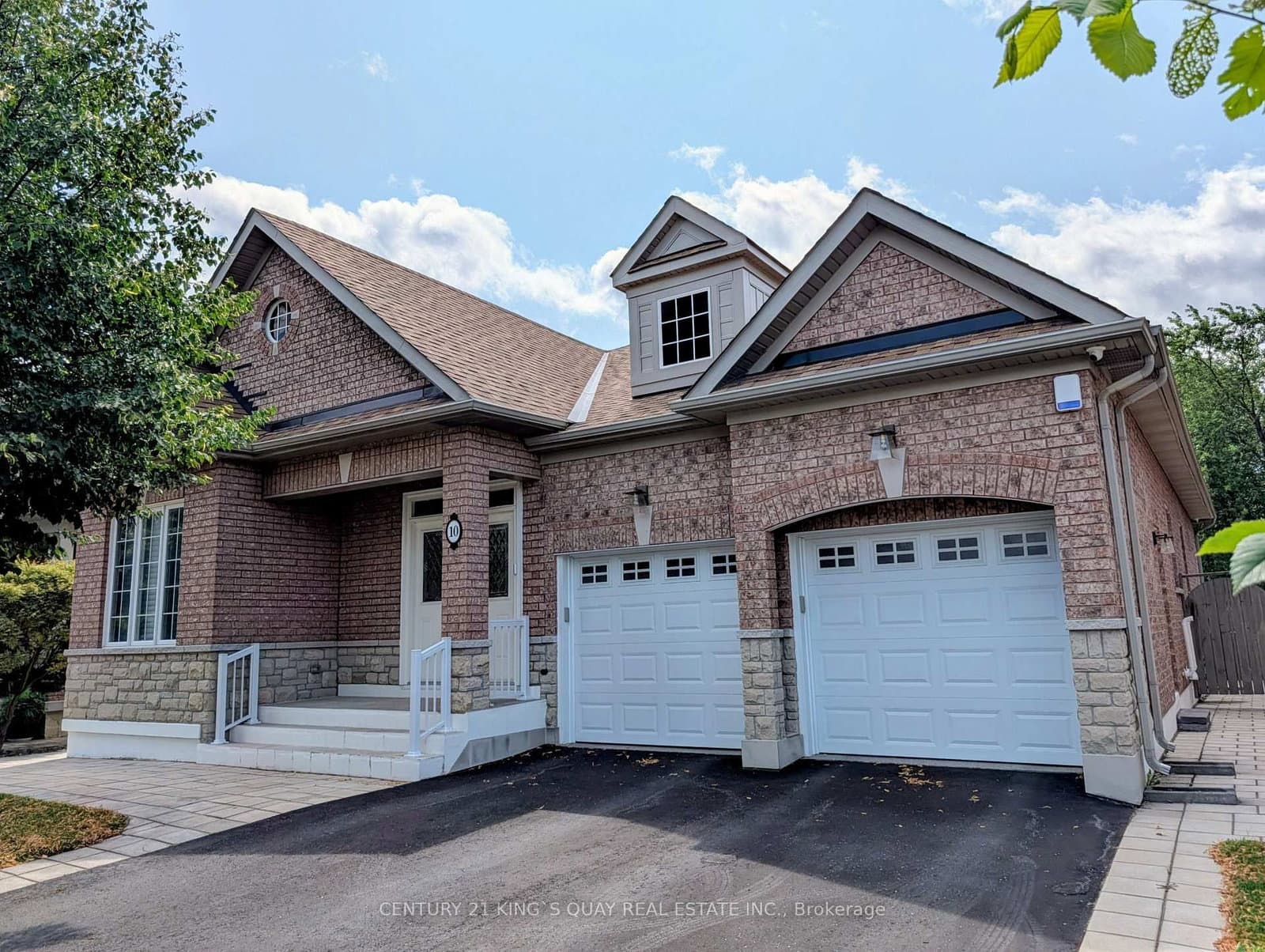 10 Coakwell Drive - Image 1