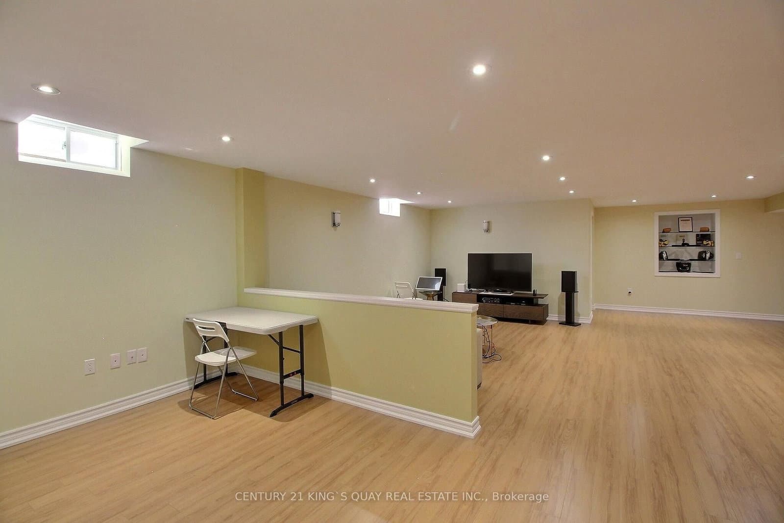 10 Coakwell Drive thumbnail 17