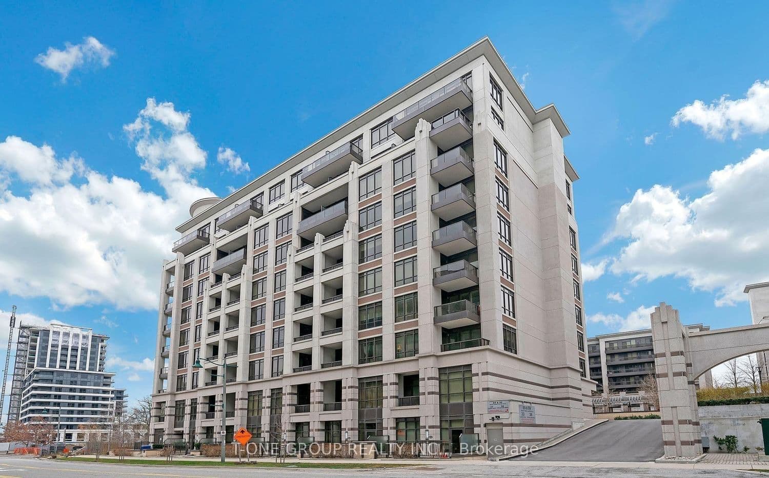 33 Clegg Road, Unit 1006 thumbnail 2