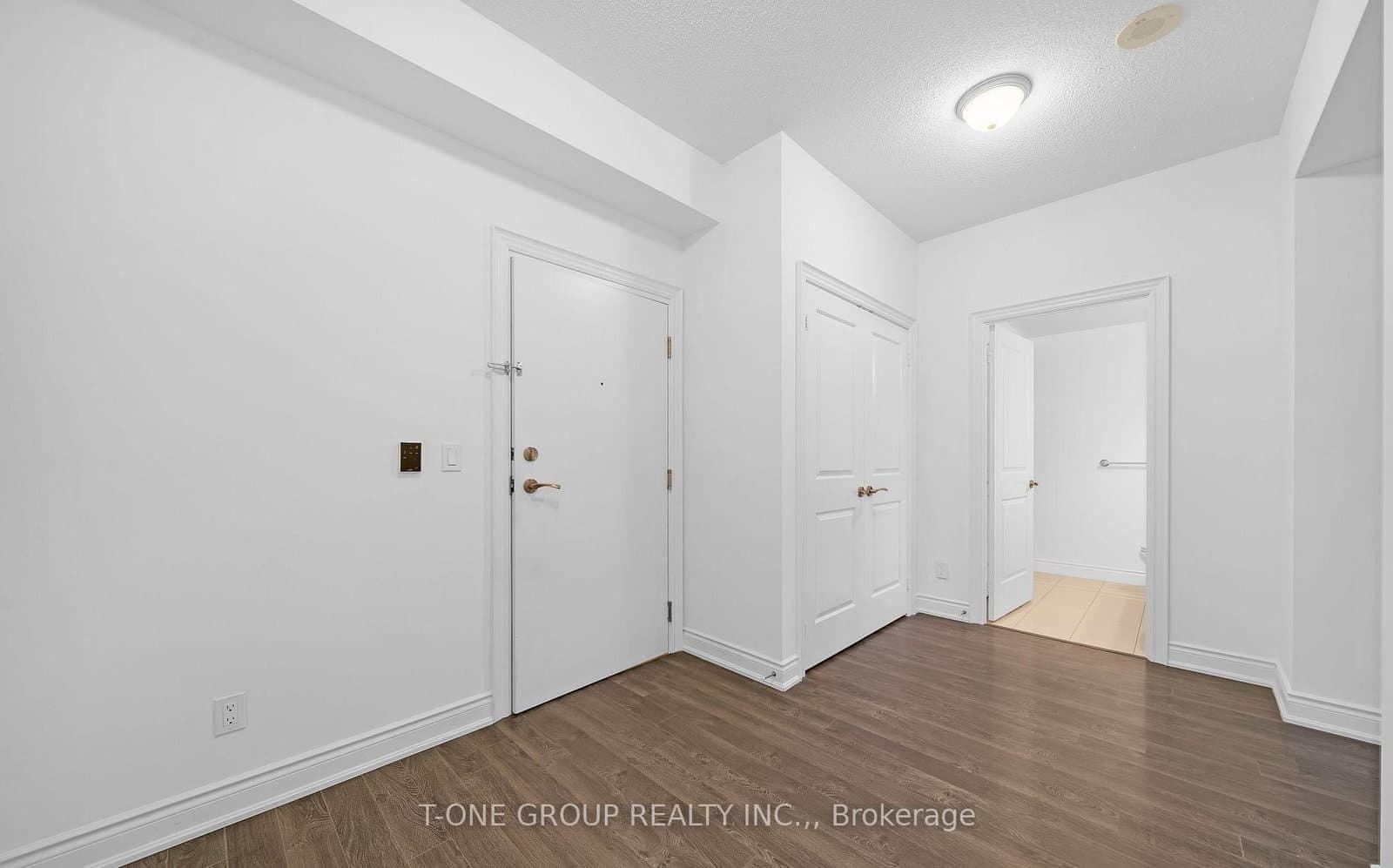 33 Clegg Road, Unit 1006 thumbnail 3