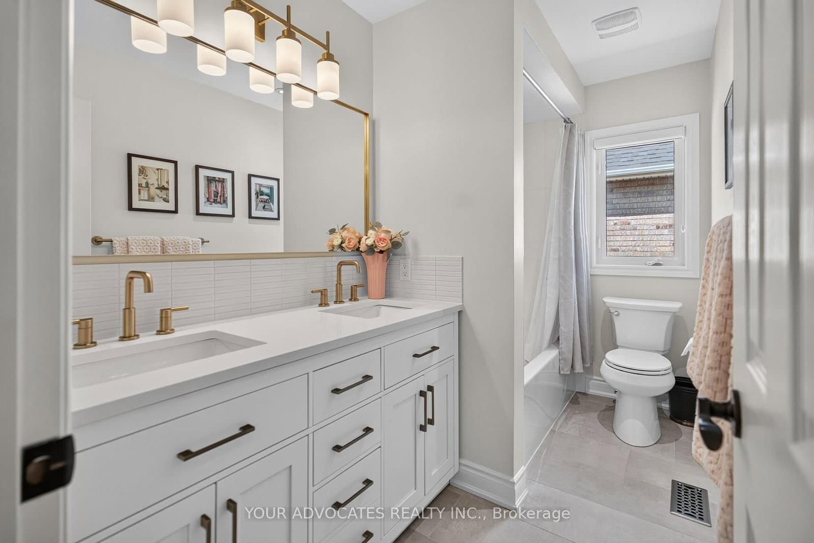 228 Twin Hills Crescent thumbnail 24