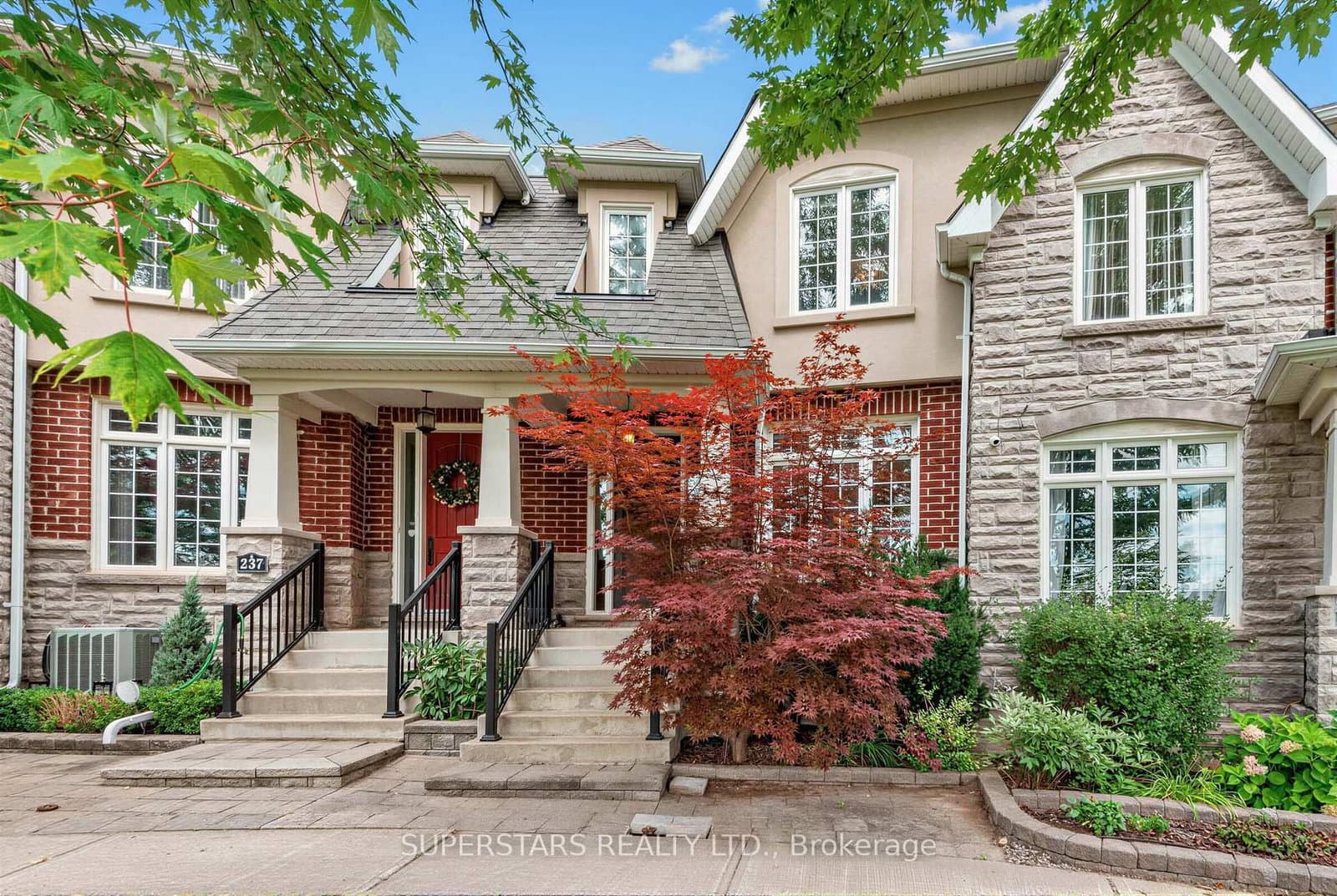 239 Angus Glen Boulevard - Image 1