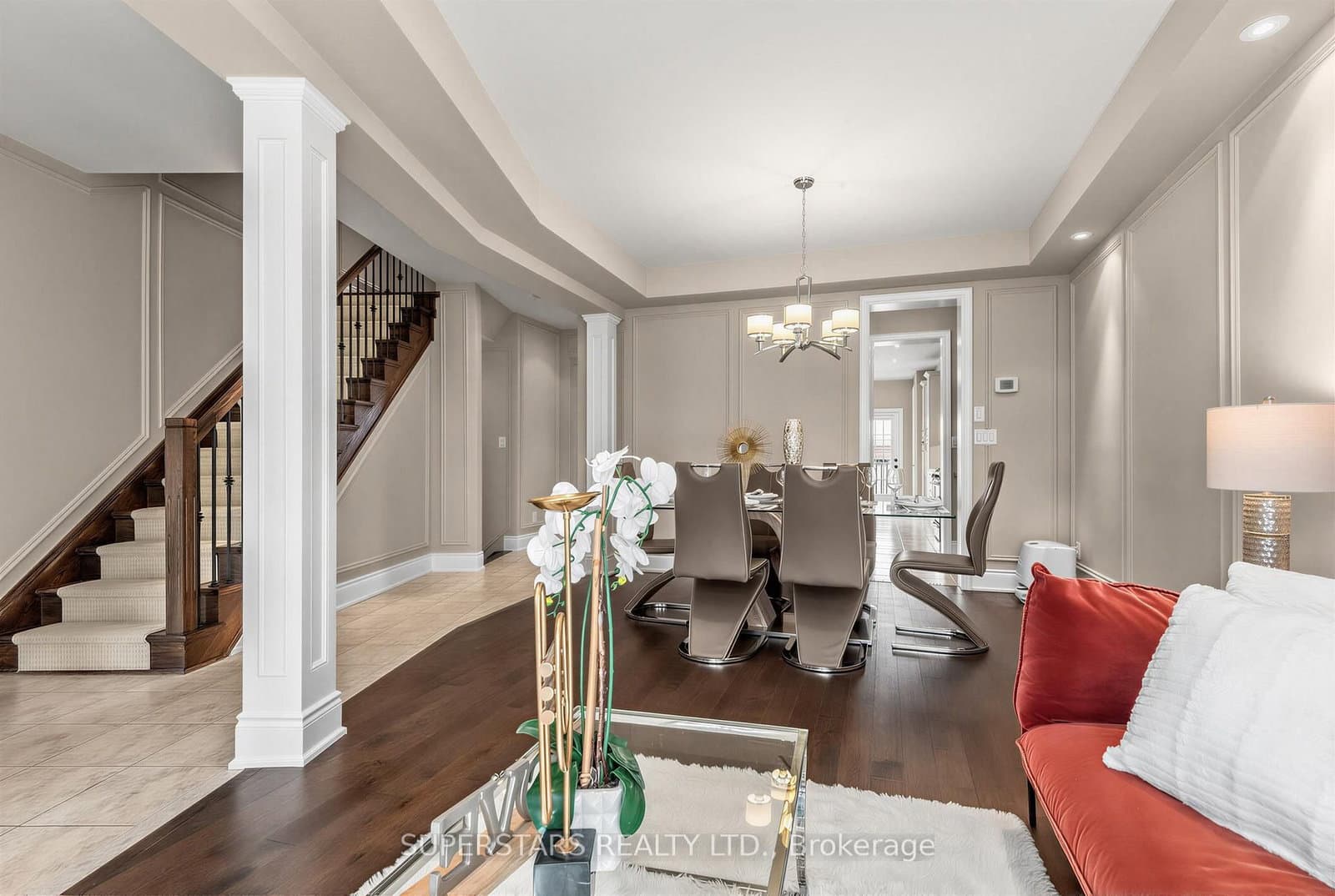 239 Angus Glen Boulevard thumbnail 8