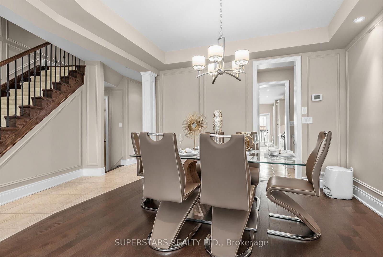 239 Angus Glen Boulevard thumbnail 9